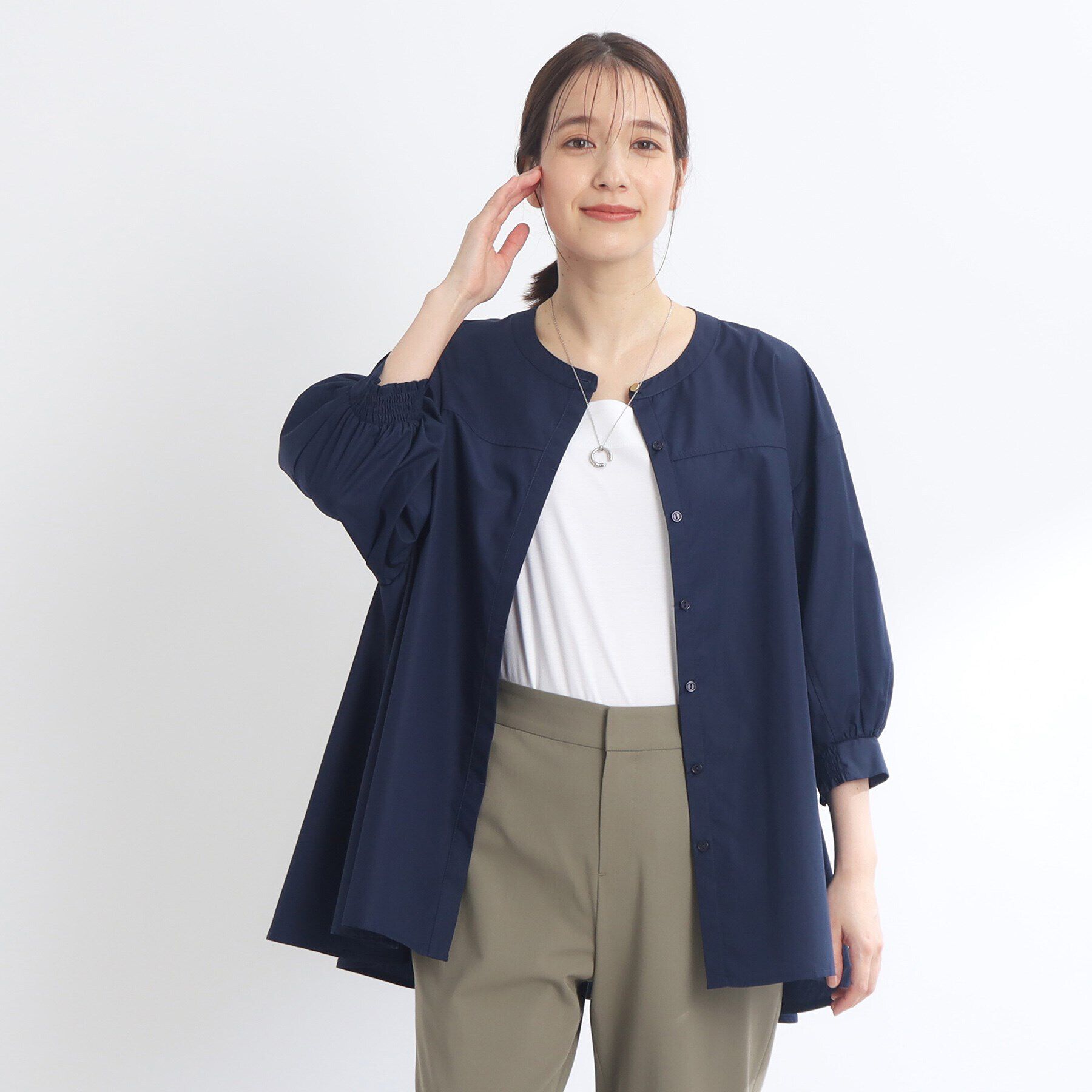 Reflect「【E‐QUALITY／手洗い可／羽織りも可】Aラインシルエットブラウス」|シャツ・ブラウス|ネイビー(094)