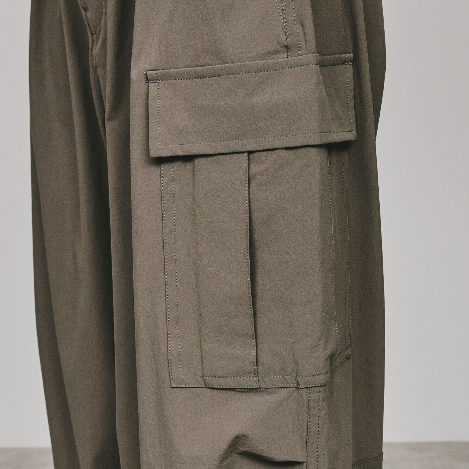 tk.TAKEO KIKUCHI「ナイロンワイドカーゴパンツ」|その他|