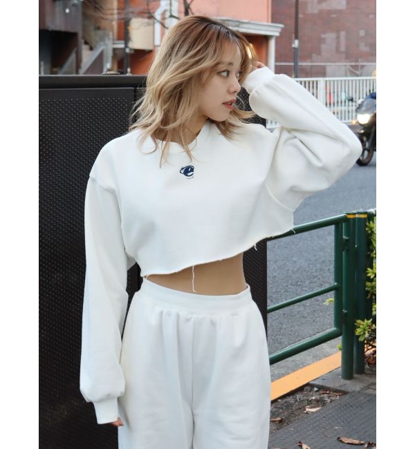 EVRIS「クロップドスウェットトップス【セットアップ着用可能】」|スウェット・ジャージ|ホワイト