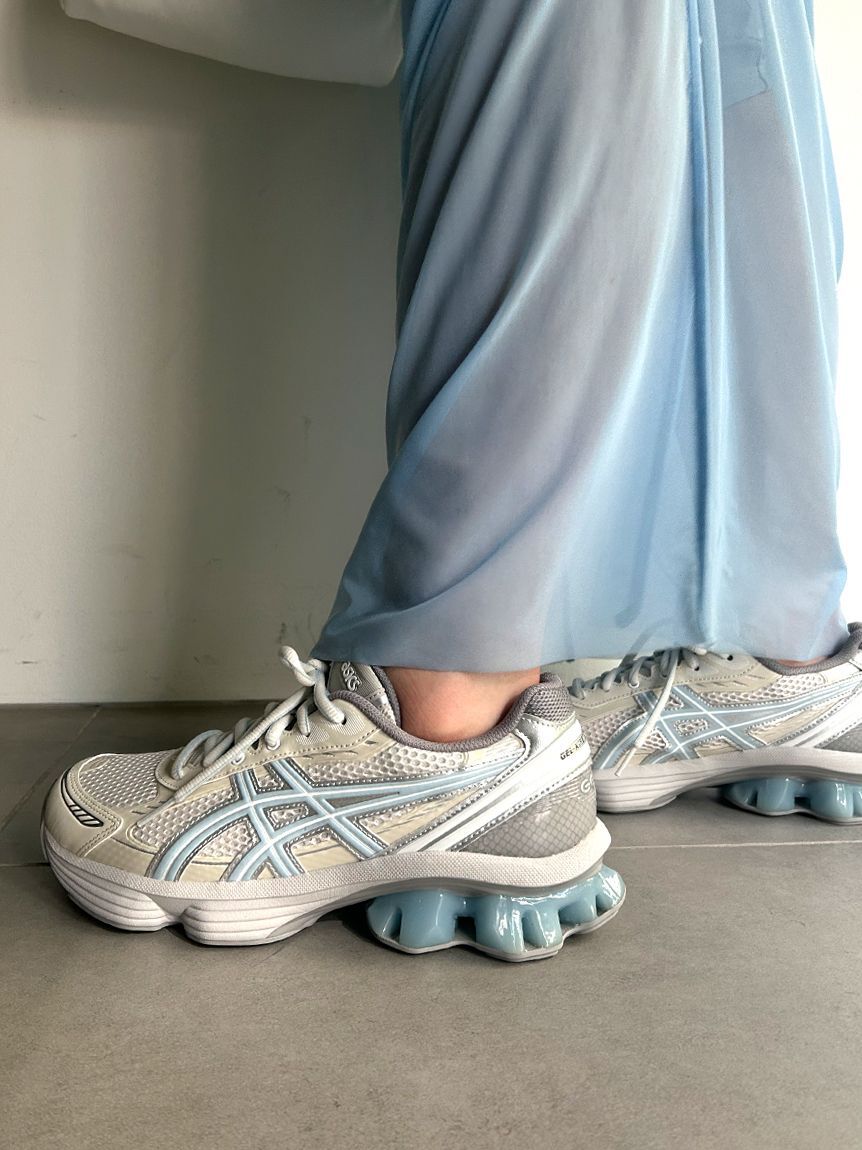  「【ASICS for emmi】GEL-KINETIC FLUENT」|スニーカー|