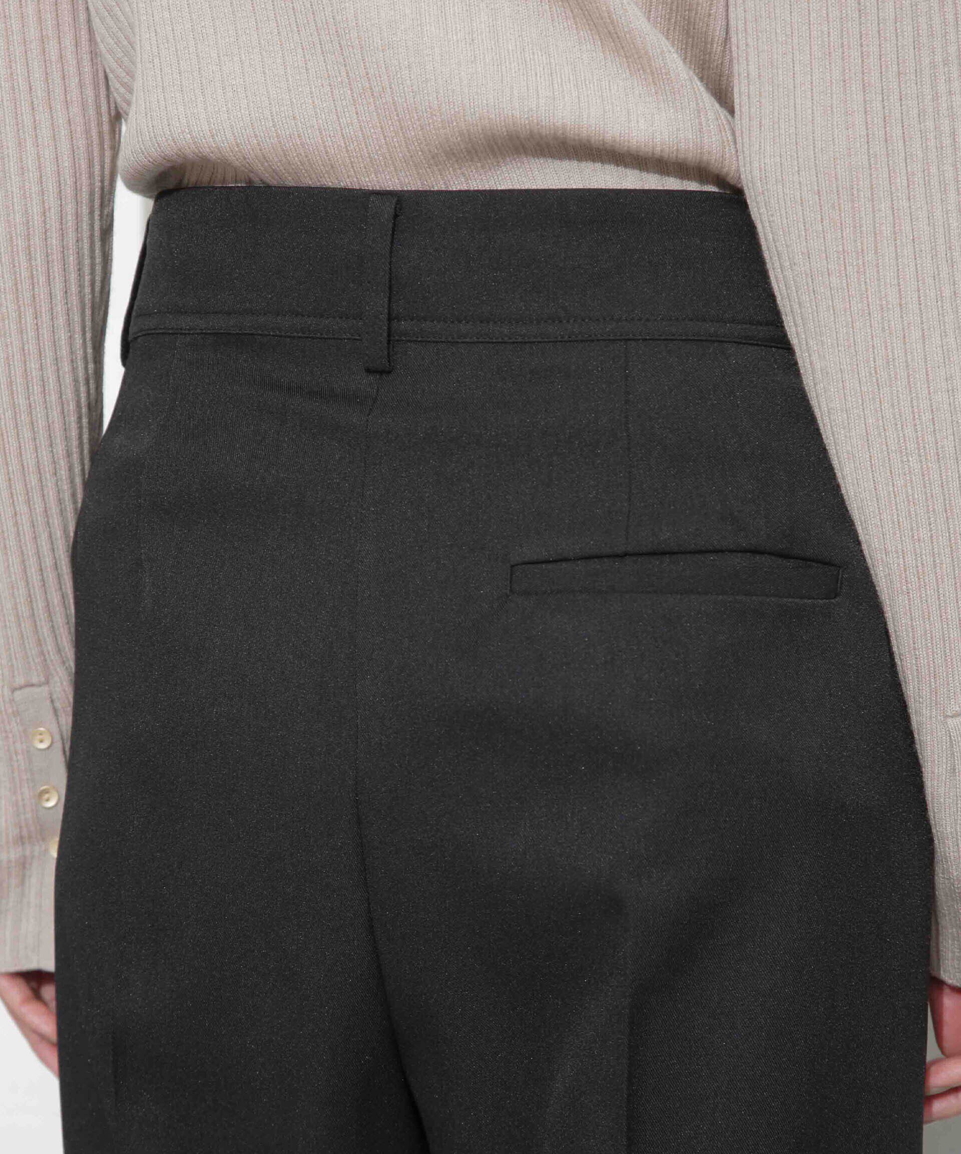 nano･universe「タックテーパードパンツ」|チノ|