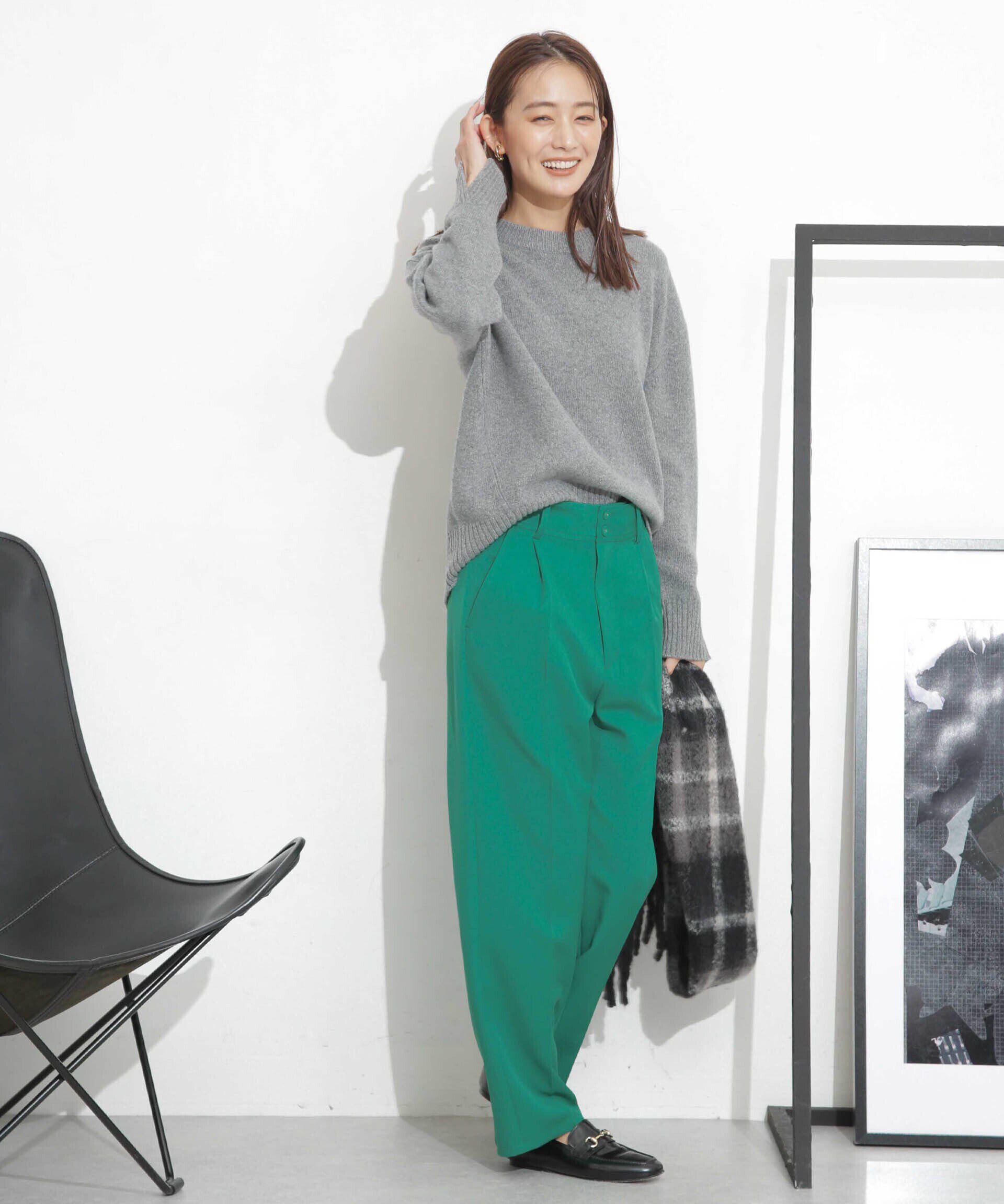 nano･universe「タックテーパードパンツ」|チノ|