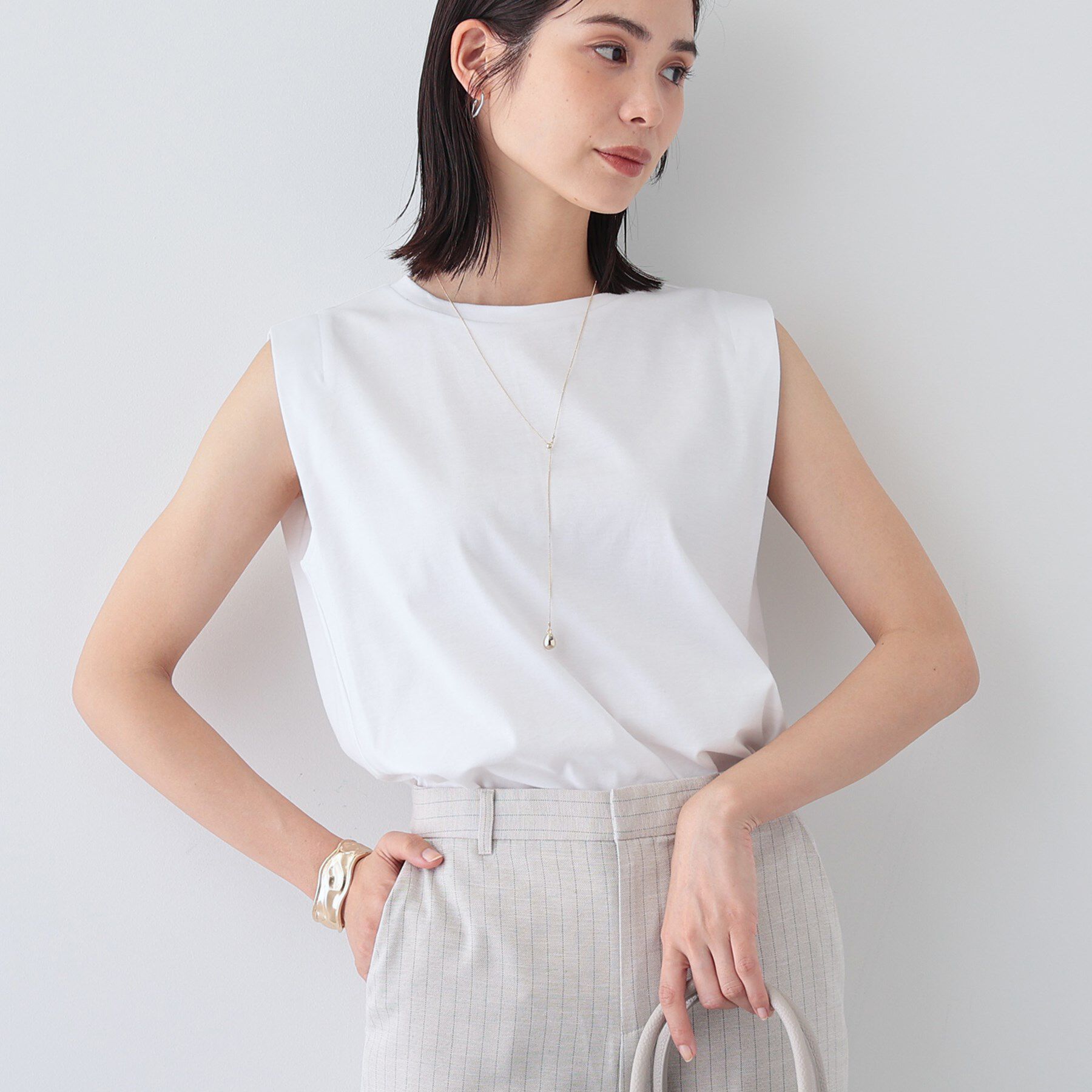 INDIVI「【洗える】きれいめノースリーブトップス」|Tシャツ・カットソー|ホワイト(001)