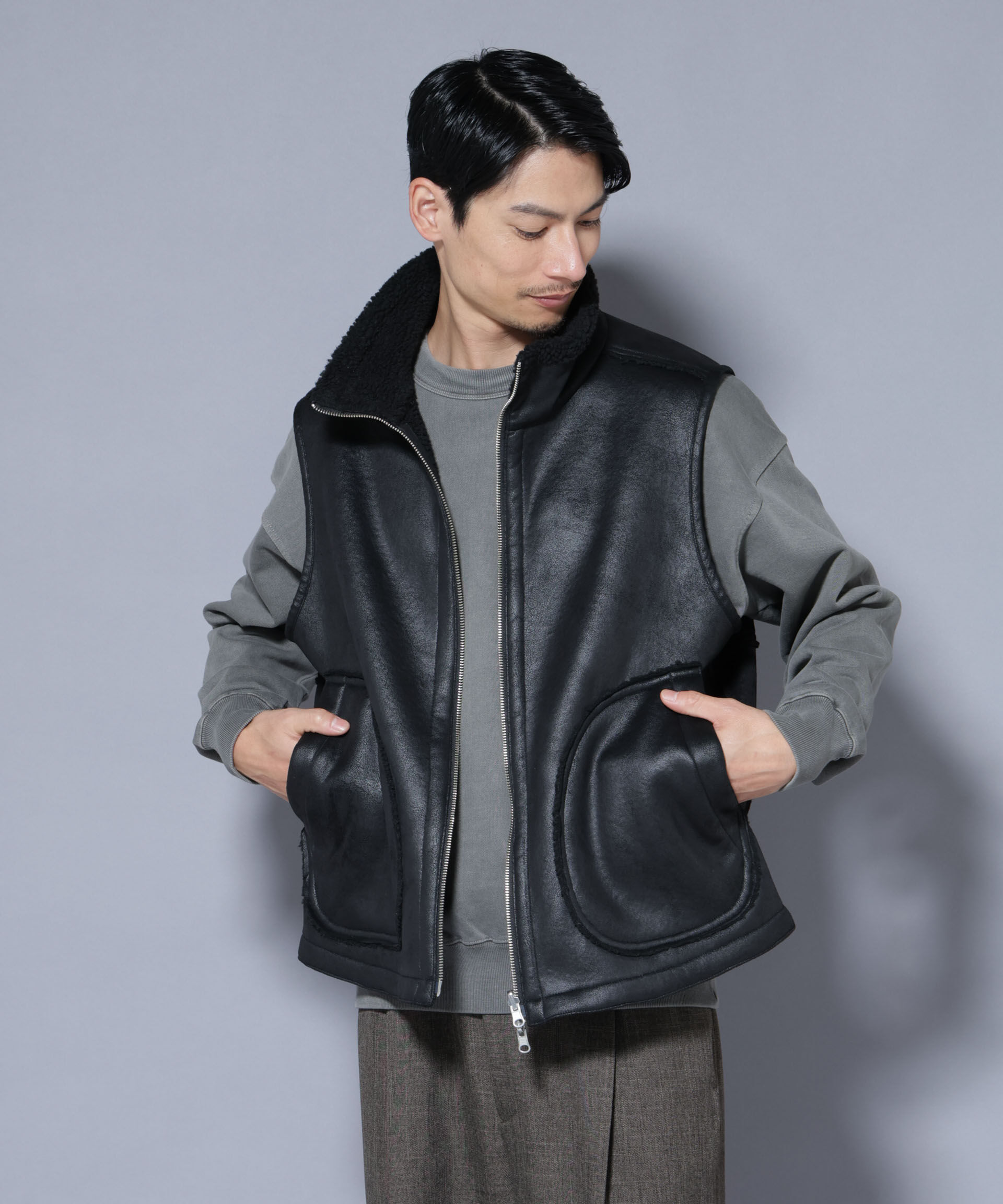 クラックフェイクムートンリバーシブルベスト（nano・universe