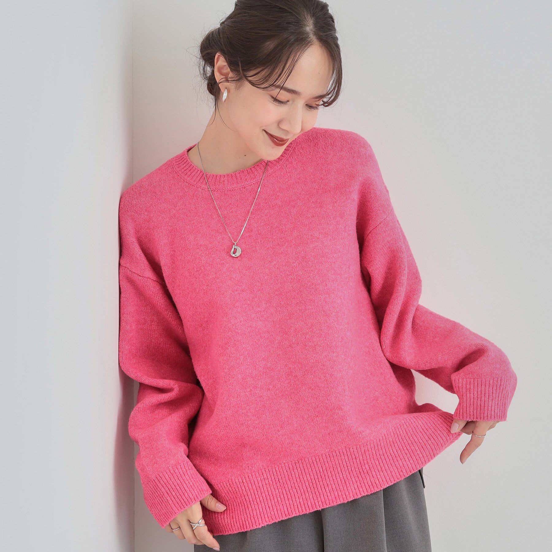 SHOO･LA･RUE「【洗濯機可/S-LL】選べる８色で色違いも欲しくなる ふんわりゆるニット」|ニット・セーター|ピンク(072)