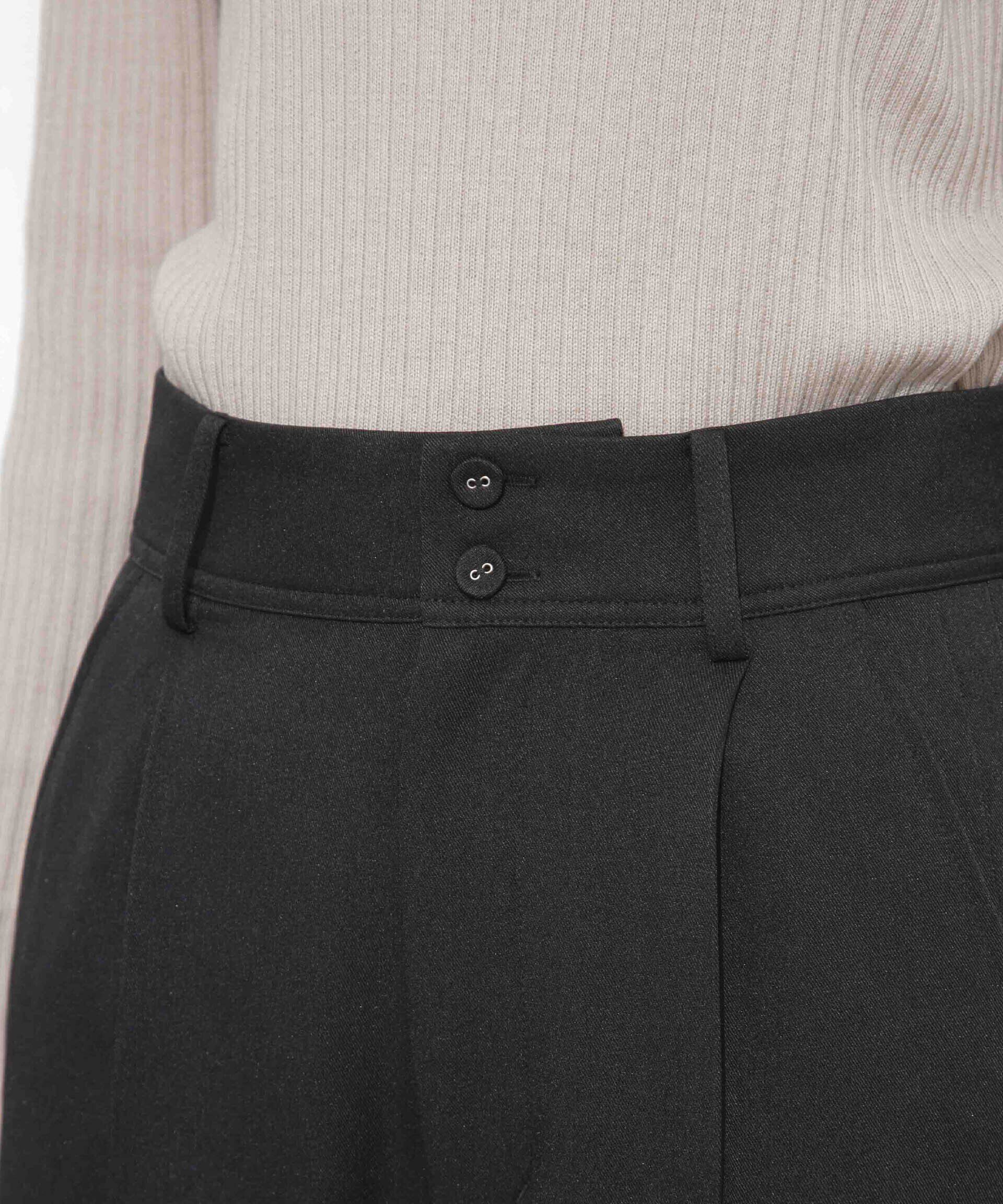 nano･universe「タックテーパードパンツ」|チノ|