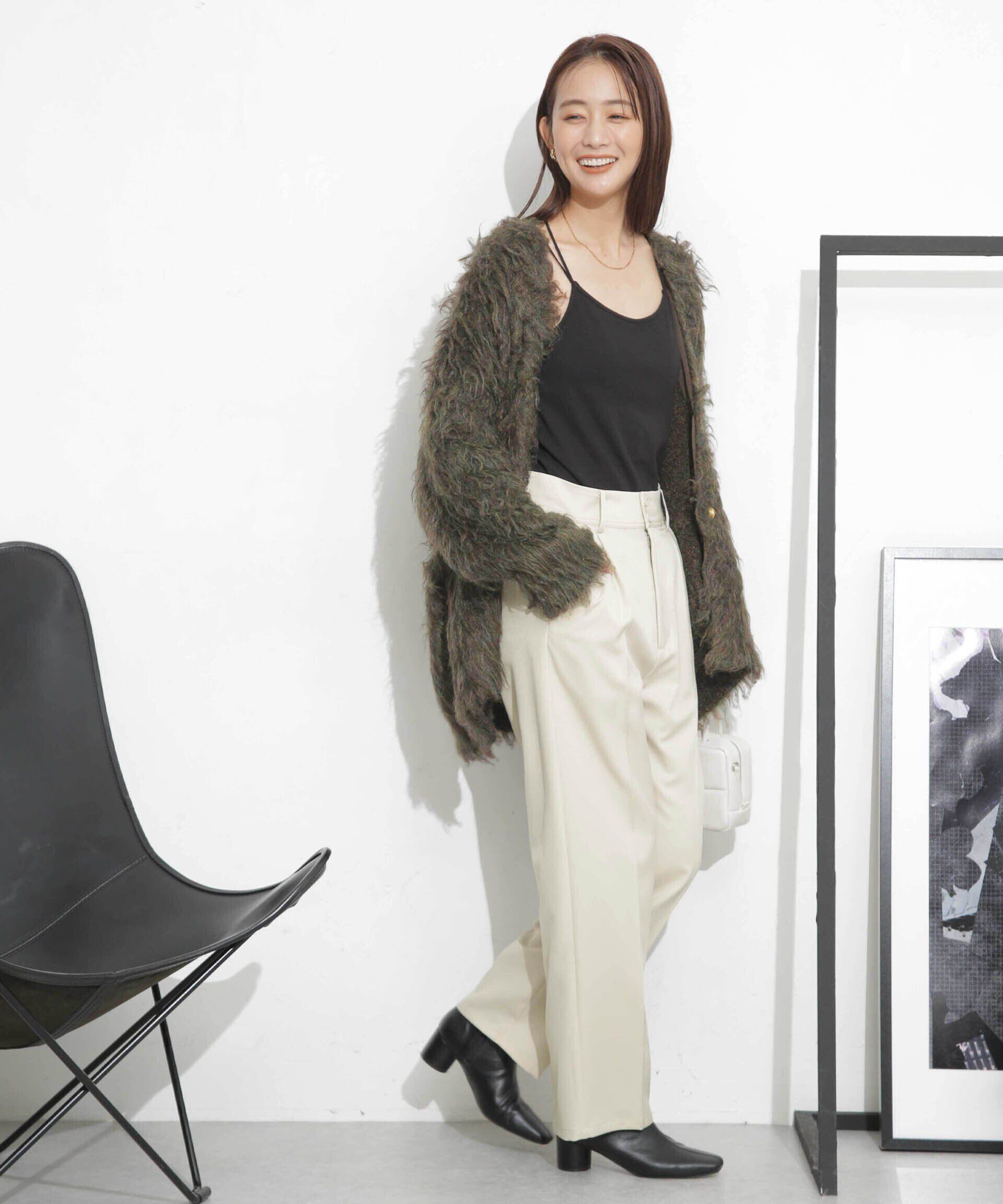 nano･universe「タックテーパードパンツ」|チノ|