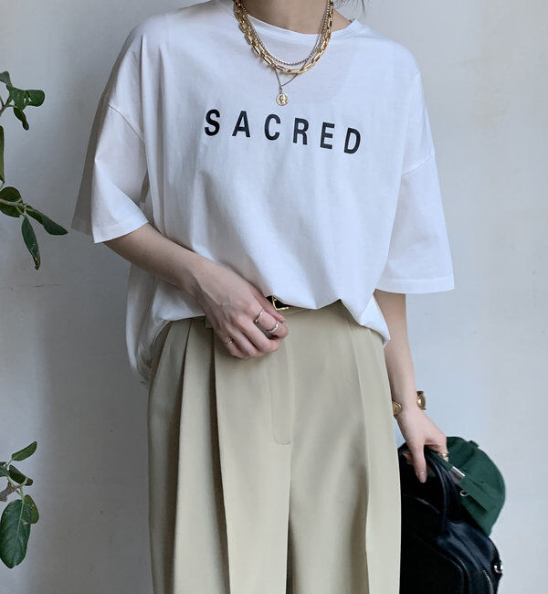  「【WEB限定】バックギャザーSACREDロゴTEE」|Tシャツ・カットソー|