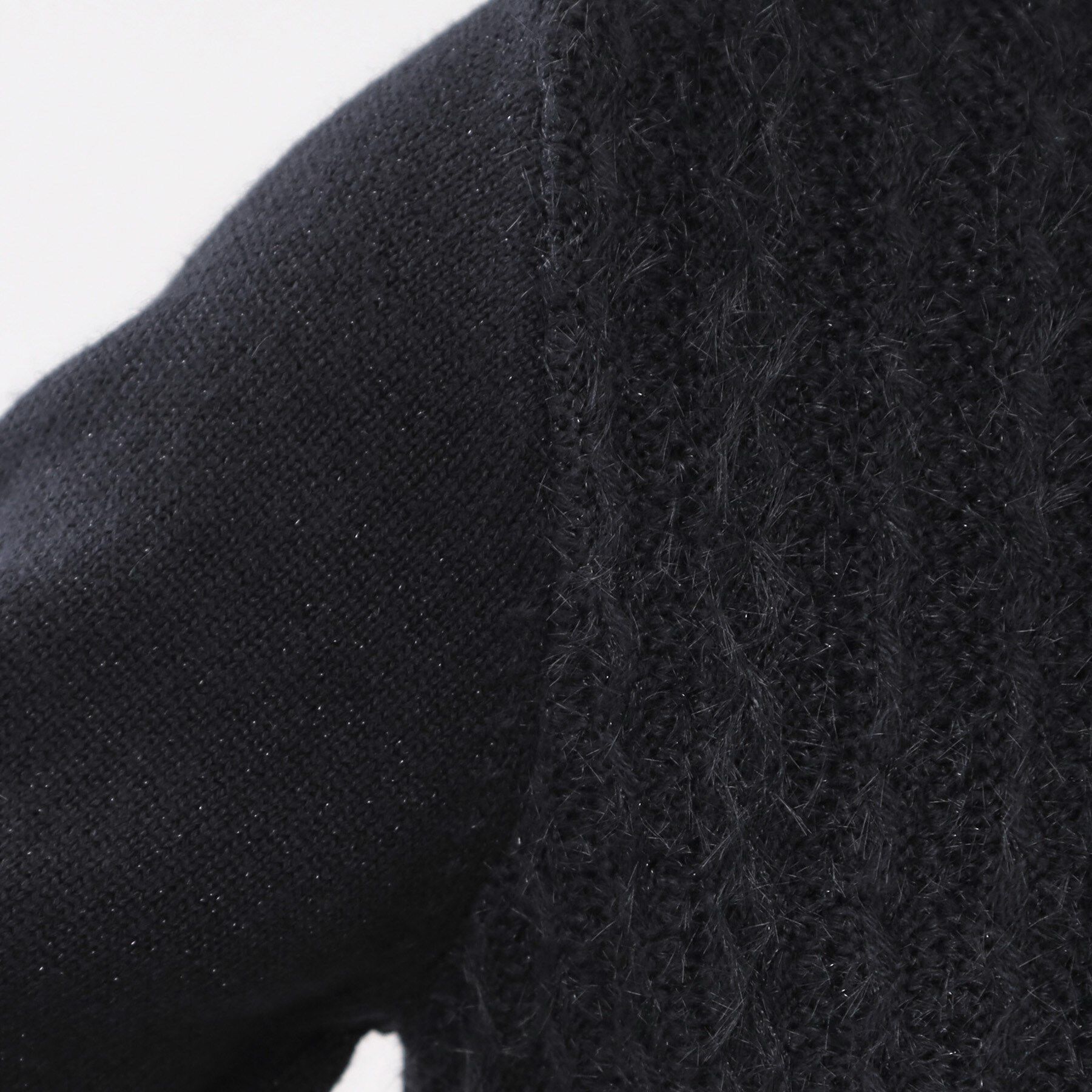 Reflect「【ほんのりラメ感◎】ふわふわフェザーヤーンハイネックニット」|ニット・セーター|