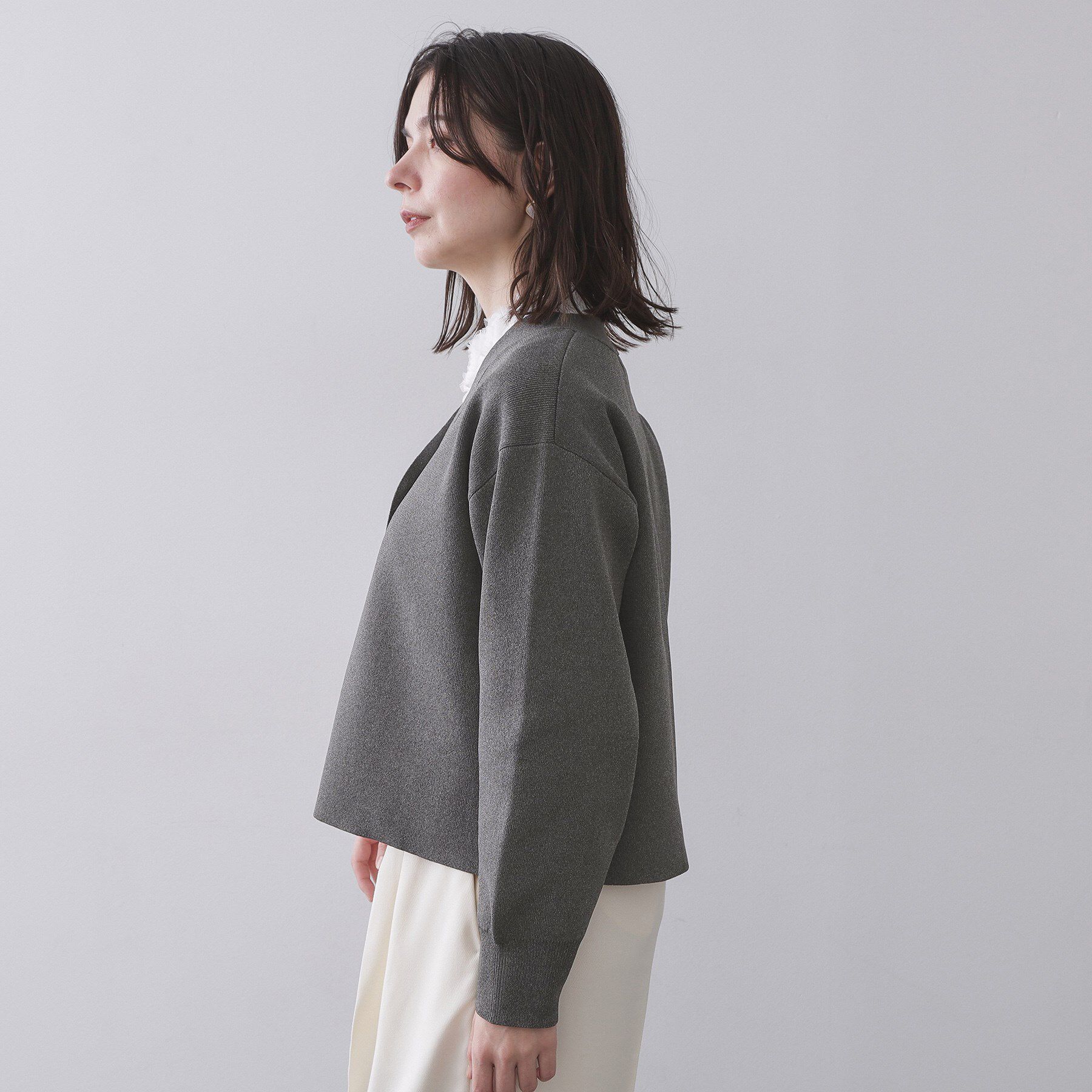 OPAQUE.CLIP「ゴールドビックボタンVネックニットカーディガン【洗濯機OK】」|カーディガン|