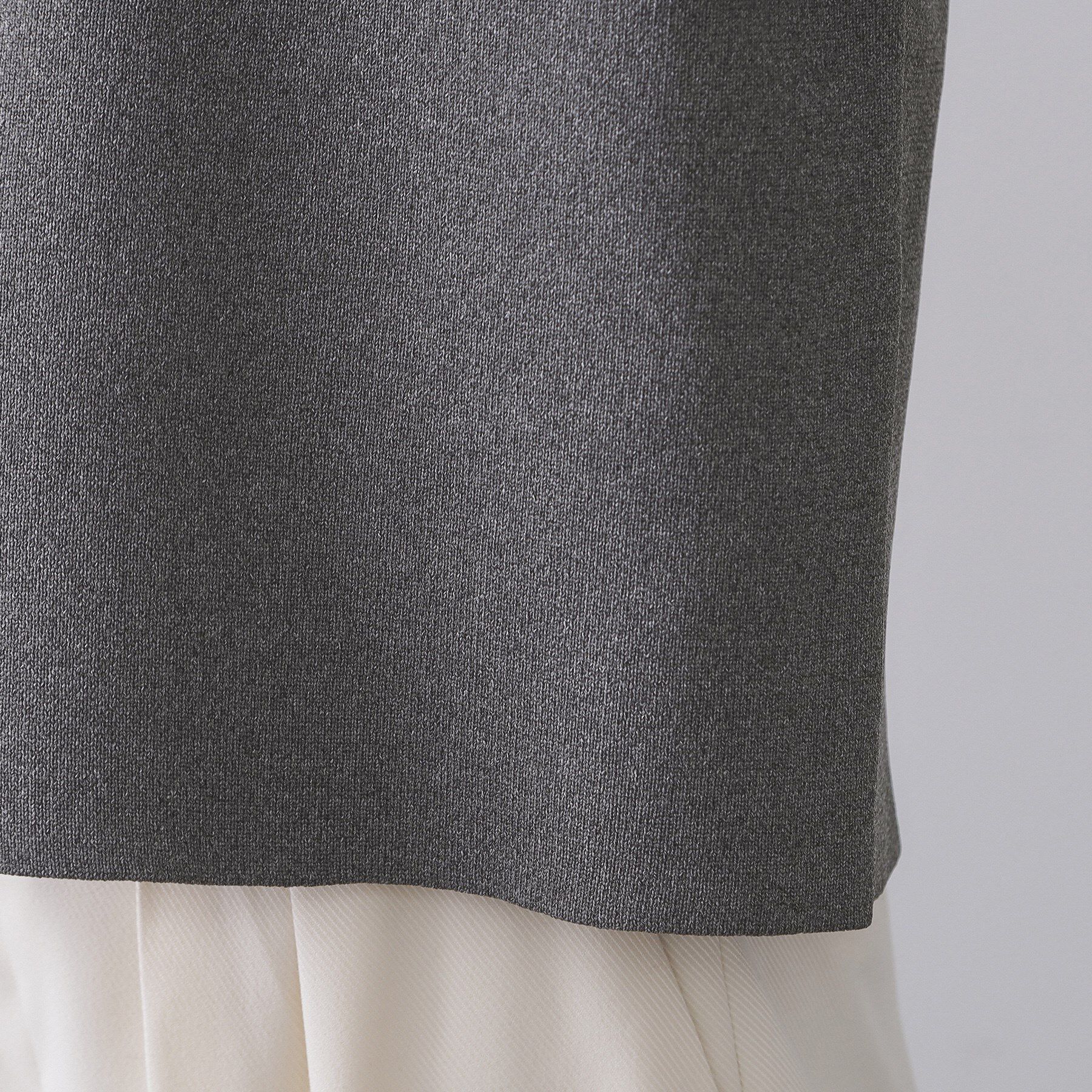 OPAQUE.CLIP「ゴールドビックボタンVネックニットカーディガン【洗濯機OK】」|カーディガン|