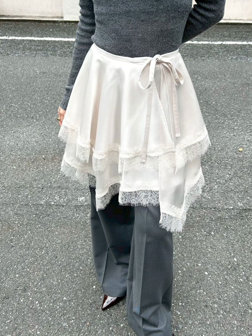 LILY BROWN「ヴィンテージサテンミニスカート(Hearts2Hearts着用)」|スカート|IVR