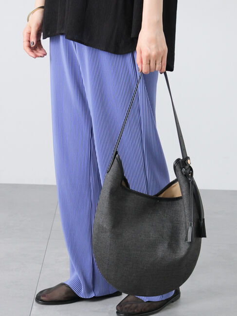 Lugnoncure「雑材ムーンバッグ《2025summer catalog item》」|その他|ブラック