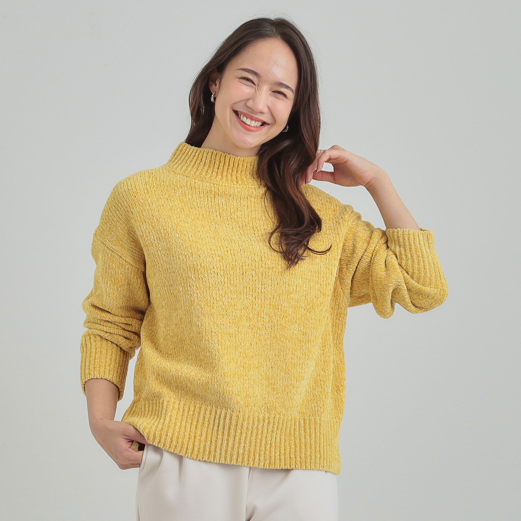 SHOO･LA･RUE「【S-LL】ほんのりラメで女性らしい ベロアモールモックネックニット」|ニット・セーター|