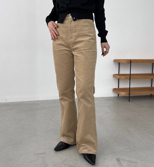  「【新色/レイヤード対応】コーデュロイフレアパンツ」|チノ|
