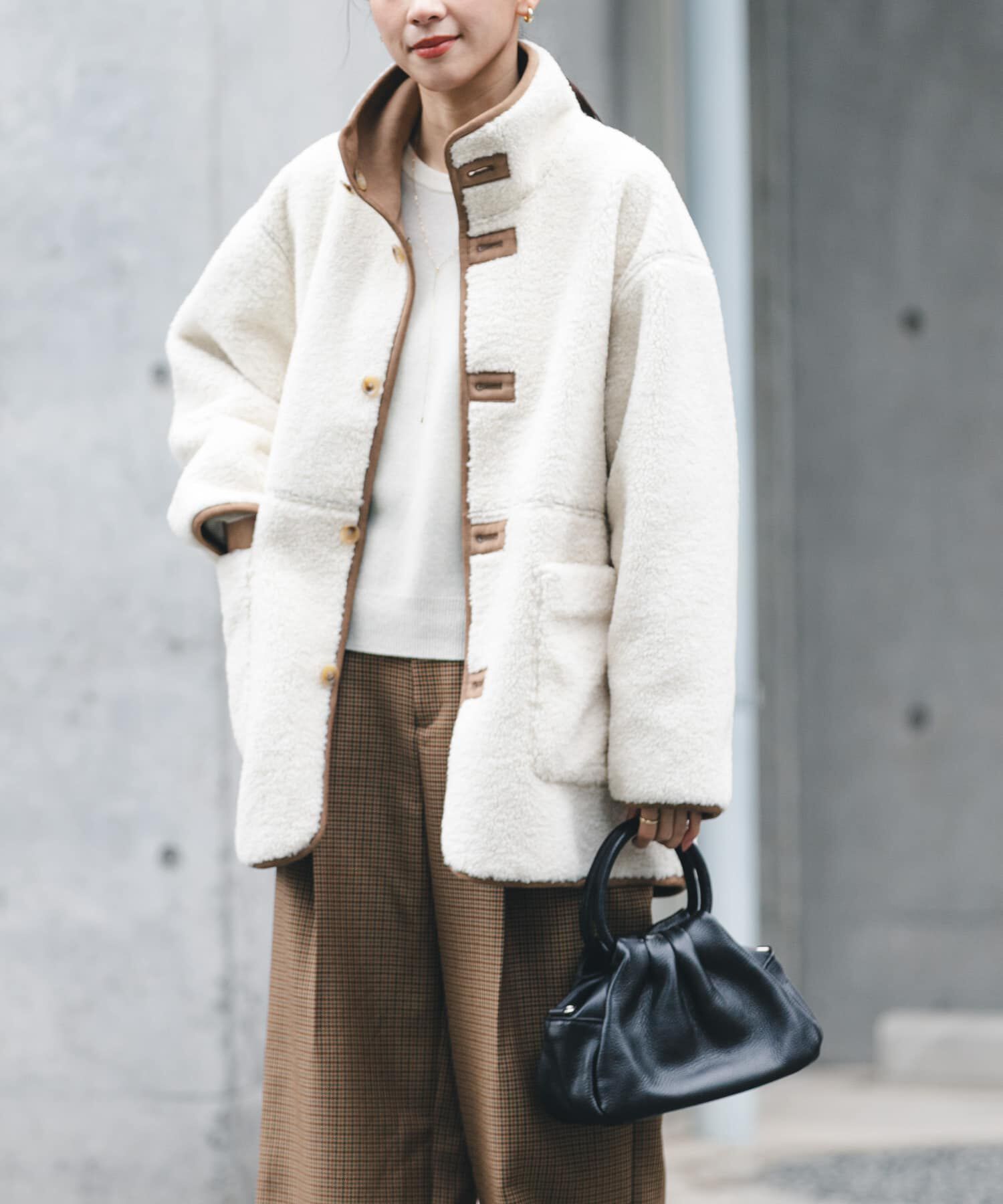 URBAN RESEARCH「ECOPELフェイクムートンリバーシブルコート」|その他|アイボリー