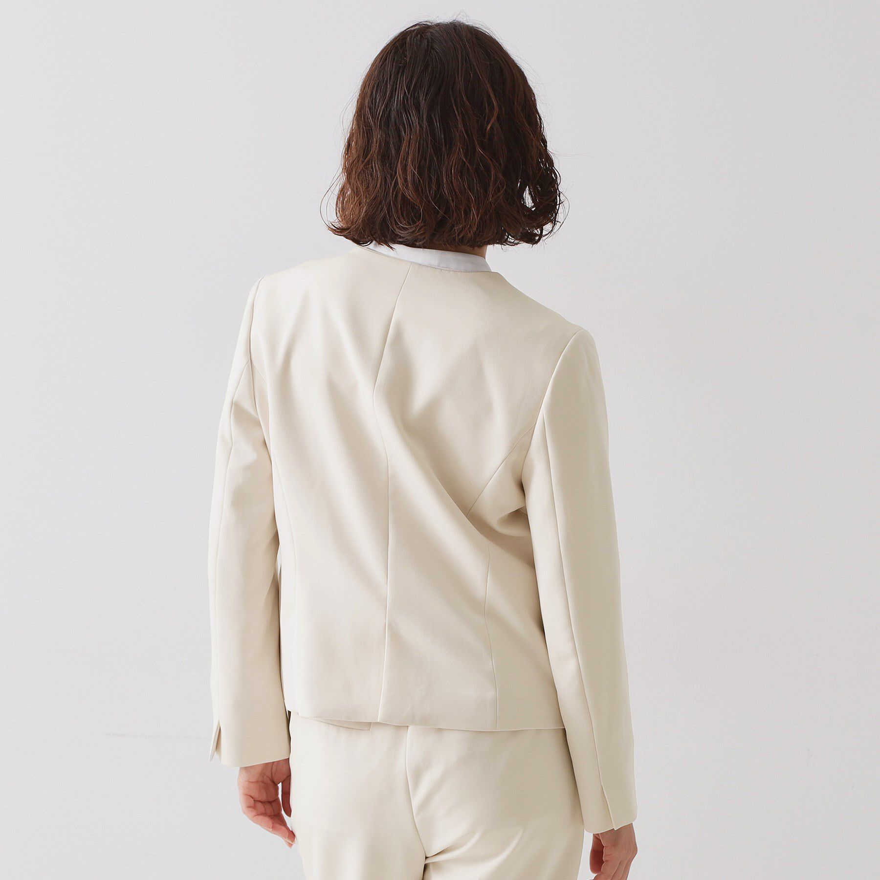 OPAQUE.CLIP「≪通勤・セレモニー/セットアップ対応≫ パイピングVネックジャケット【洗濯機OK】」|ノーカラージャケット|