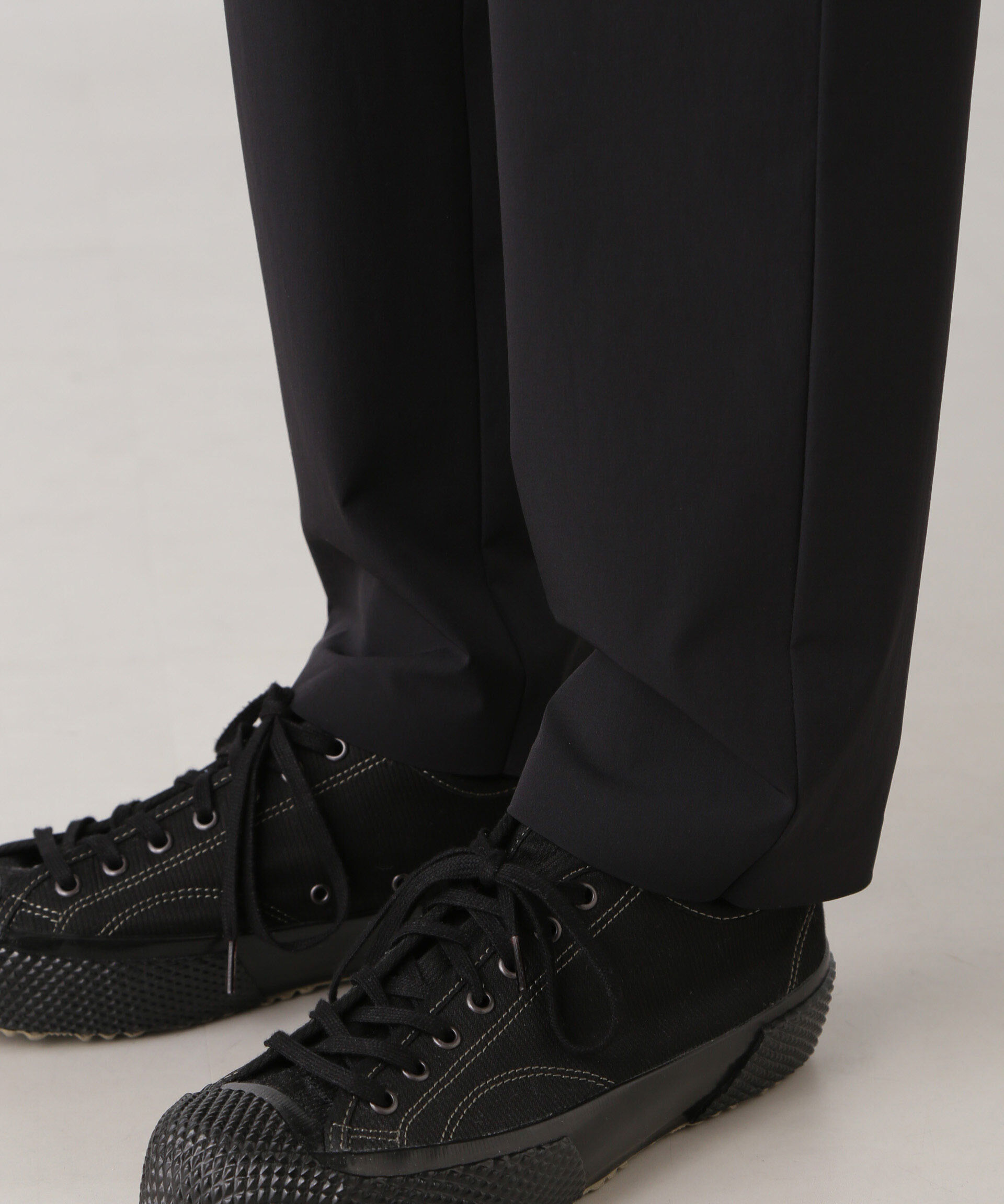 nano･universe「｢EVERLAST｣ テクニカルナイロンパンツ（セットアップ可）」|チノ|