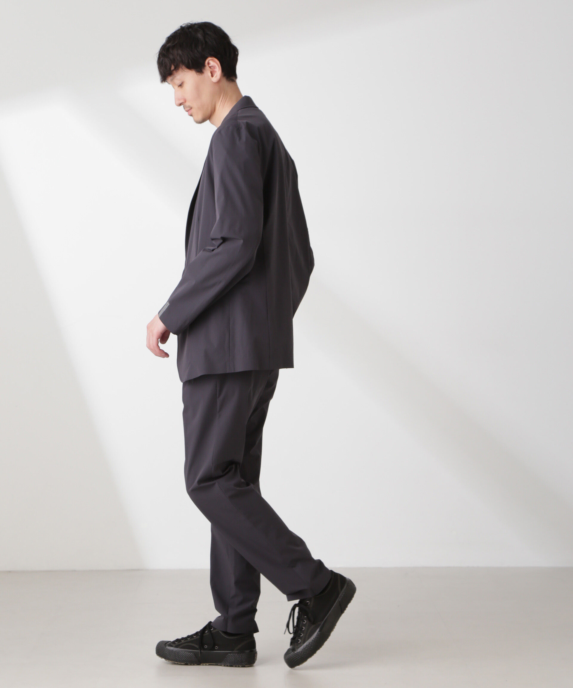 nano･universe「｢EVERLAST｣ テクニカルナイロンパンツ（セットアップ可）」|チノ|