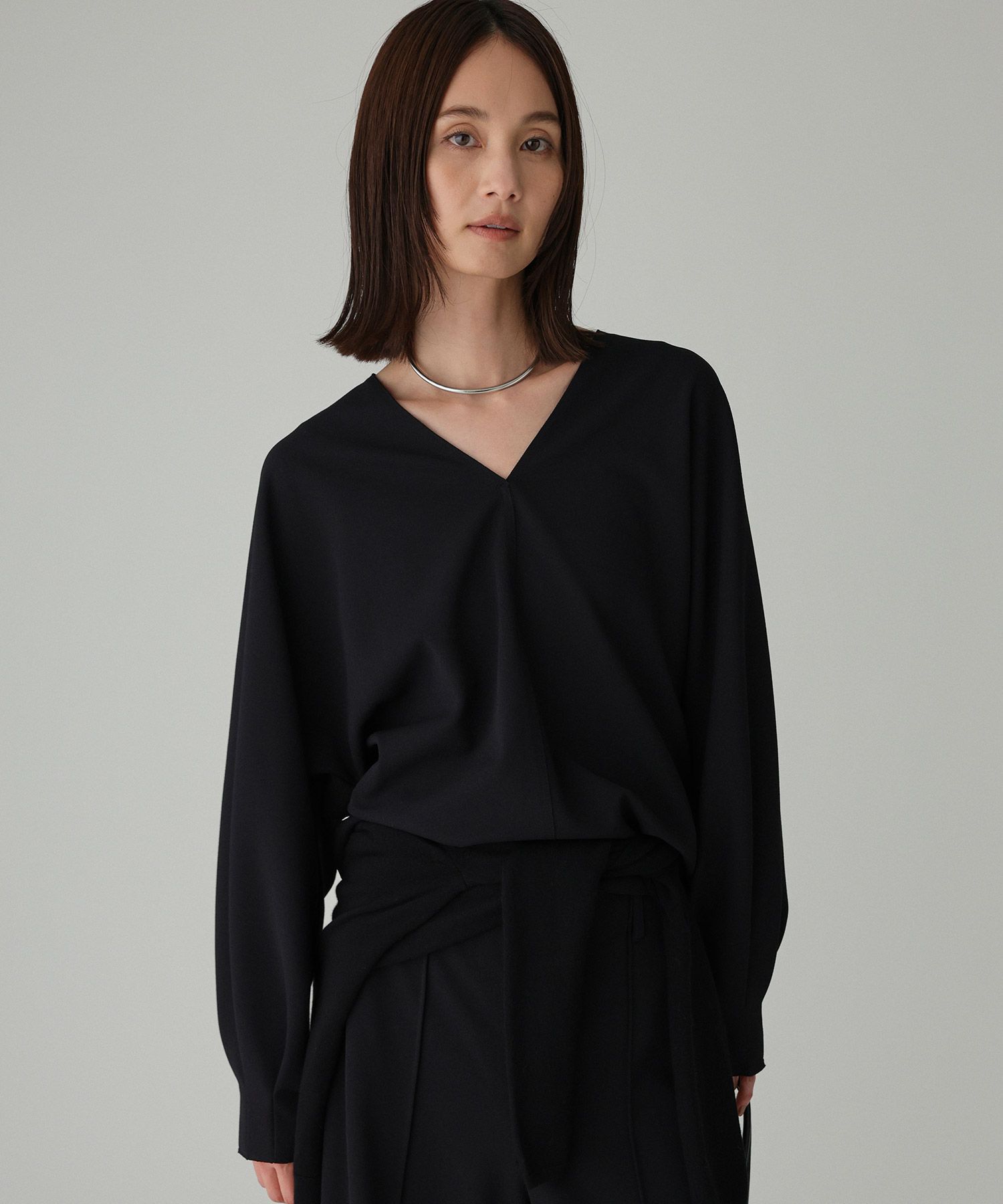 BABYLONE「【多機能素材】ジョーゼットVネックプルオーバー」|シャツ・ブラウス|