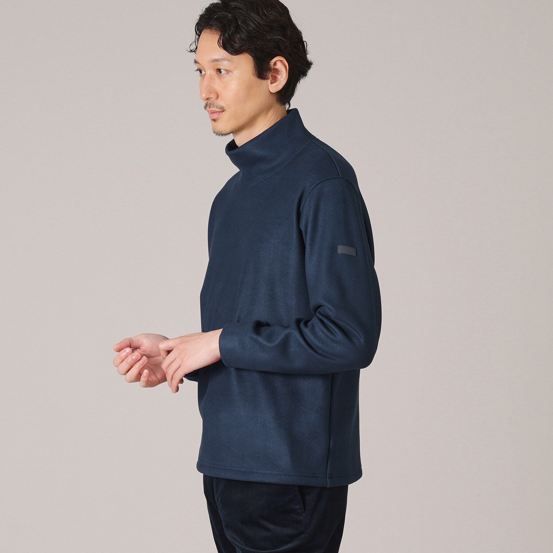 TAKEO KIKUCHI「微起毛ボンディング オフタートルカットソー」|Tシャツ・カットソー|