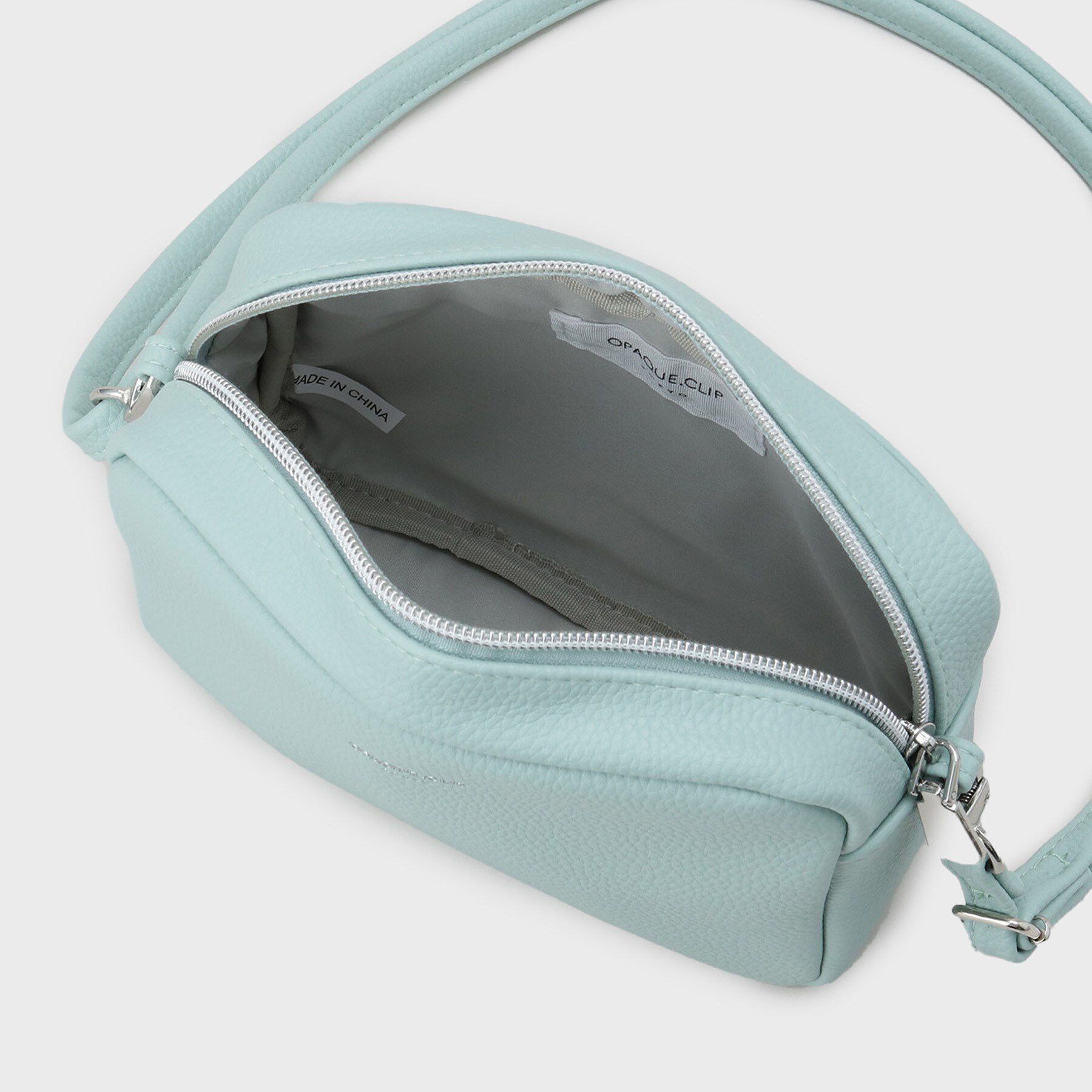OPAQUE.CLIP「シュリンク合皮スクエアミニショルダーバッグ【軽量／長さ調整可能】」|ショルダー・メッセンジャー|