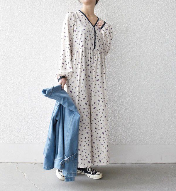 SHIPS any「《予約》SHIPS any:〈洗濯機可能〉フラワー プリント バイカラー Vネック ギャザー ワンピース」|ワンピース|