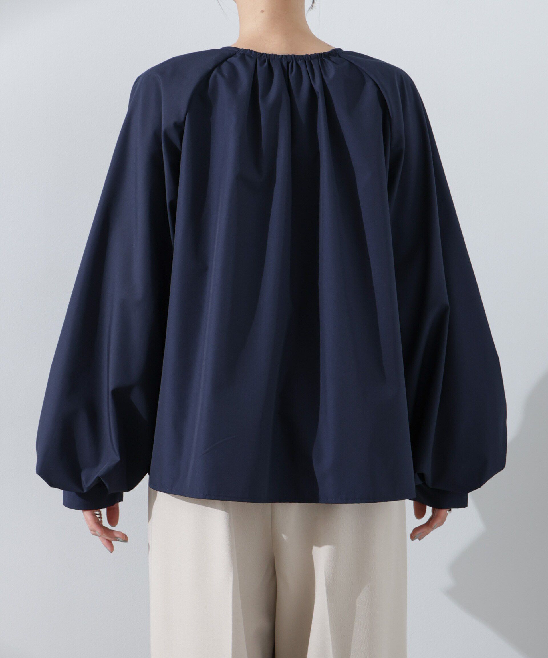 nano･universe「ボリュームスリーブタックブラウス」|シャツ・ブラウス|