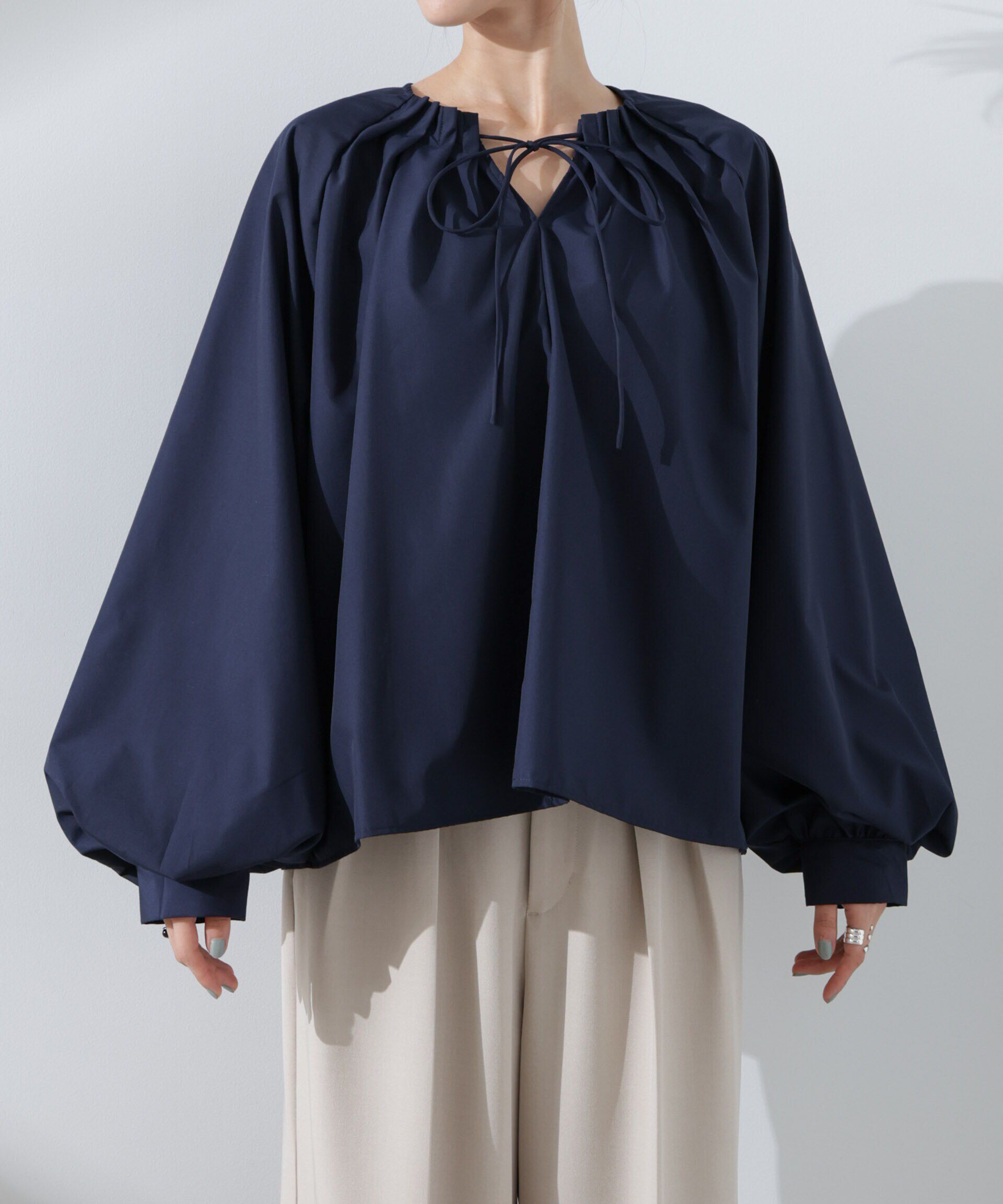 nano･universe「ボリュームスリーブタックブラウス」|シャツ・ブラウス|