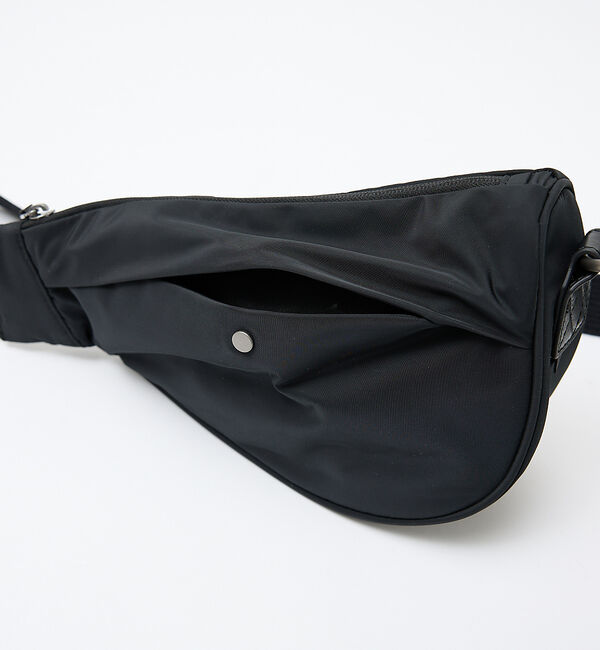 ABAHOUSE「【L.E.D.BITES】アシンメトリーボディバッグ　ボンディングナイロン　B-」|その他|