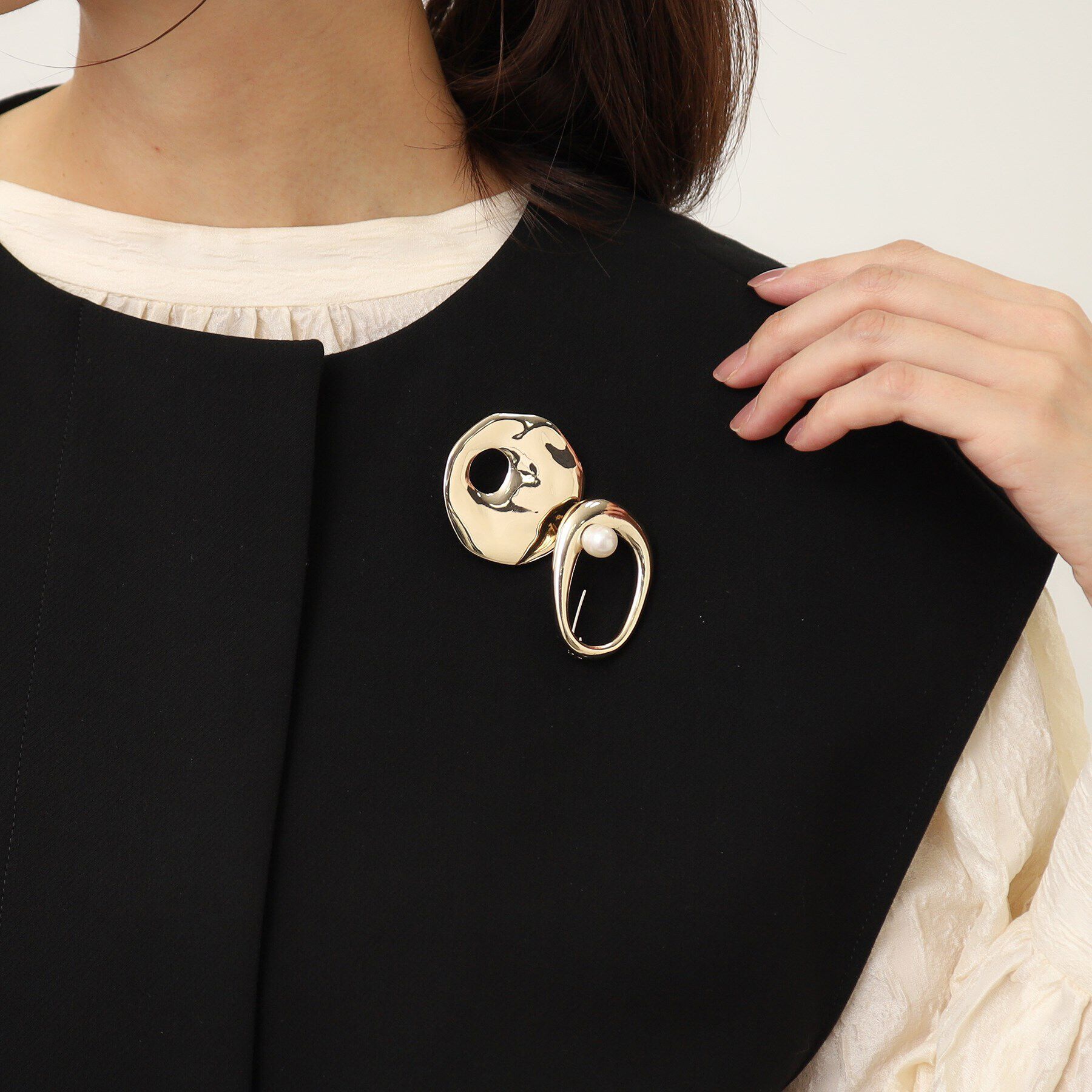 Reflect「オーバルプレートブローチ」|ブローチ・コサージュ|