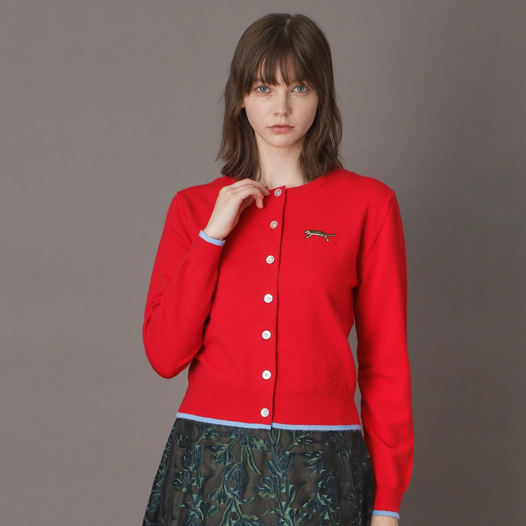 DRESSTERIOR「【CLASSY．12月号掲載】タイガーエンブロイダリークルーネックカーディガン」|カーディガン|レッド(062)