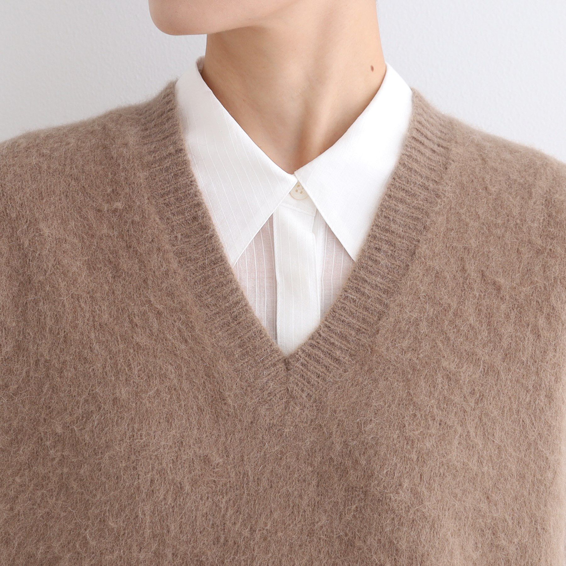 INDIVI「【フォックス混】ゆるシルエットヘアリーニットベスト」|ニット・セーター|