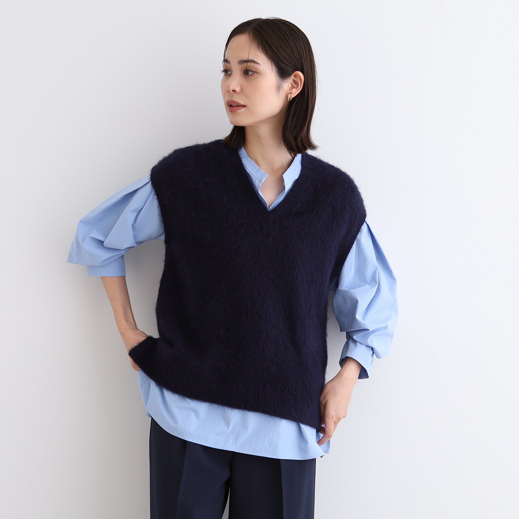 INDIVI「【フォックス混】ゆるシルエットヘアリーニットベスト」|ニット・セーター|