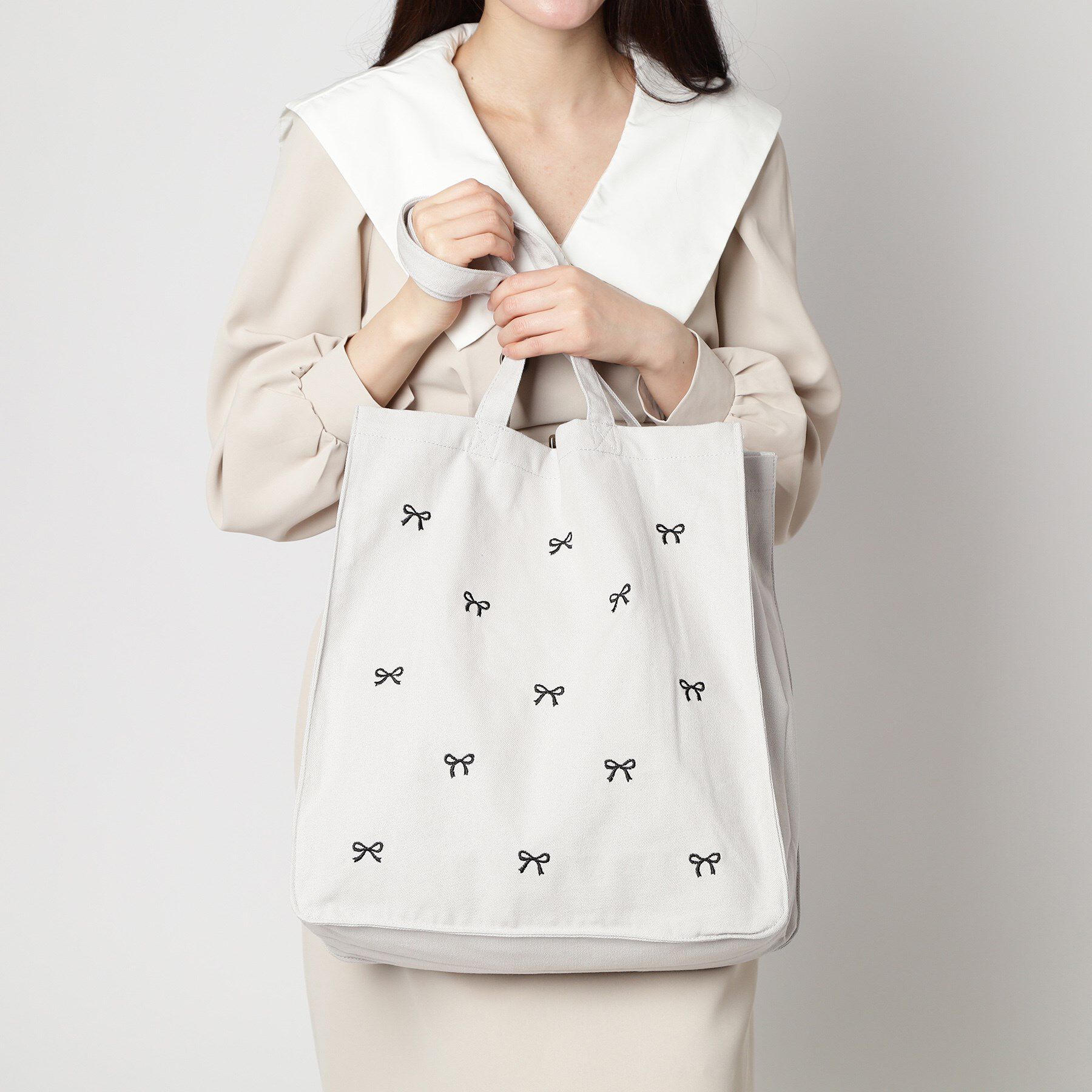 Ober Tashe「リボン刺繍キャンバストートバッグ」|トートバッグ|