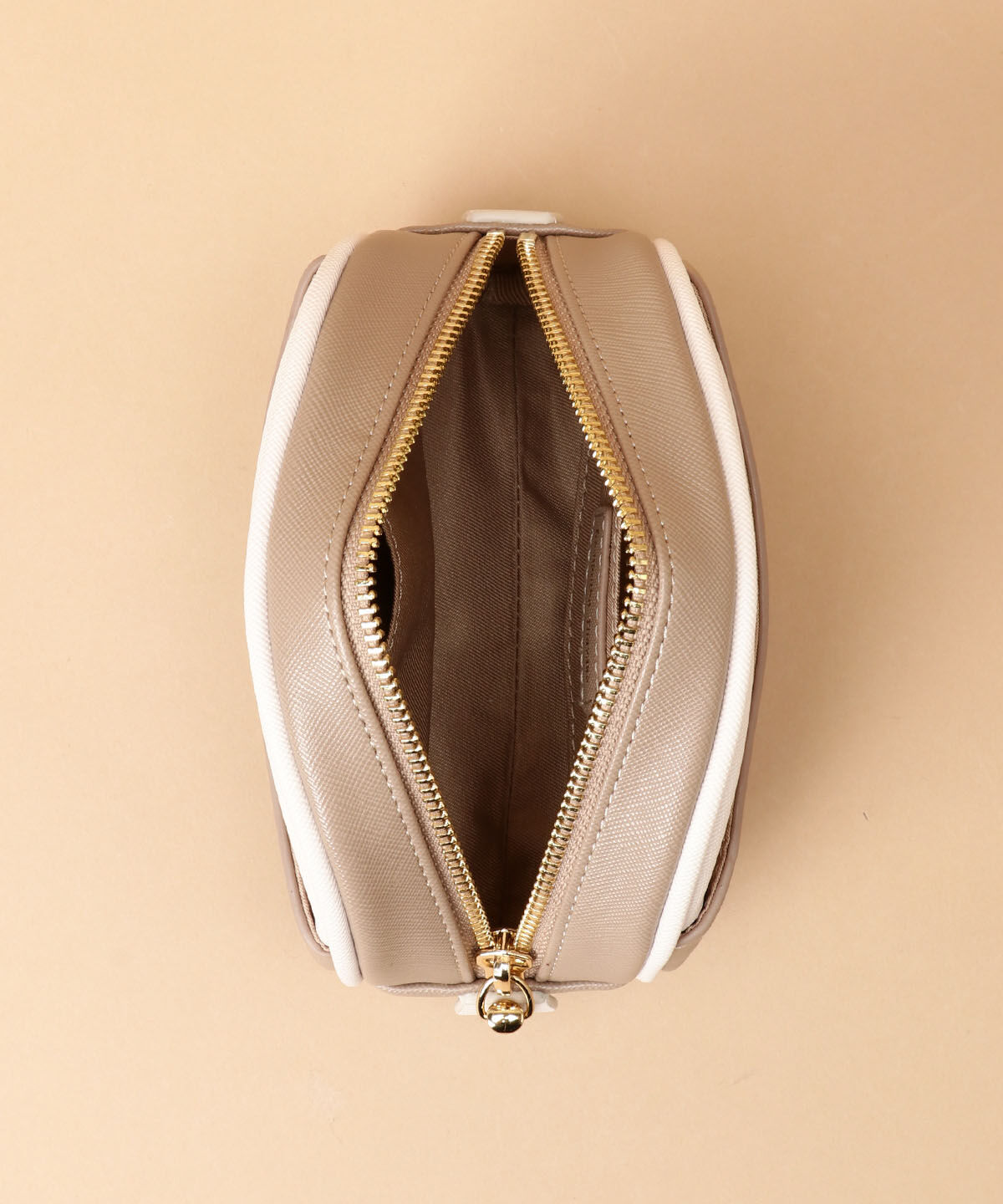 Samantha Thavasa「アーチフォルム バイカラーポーチ」|ポーチ|