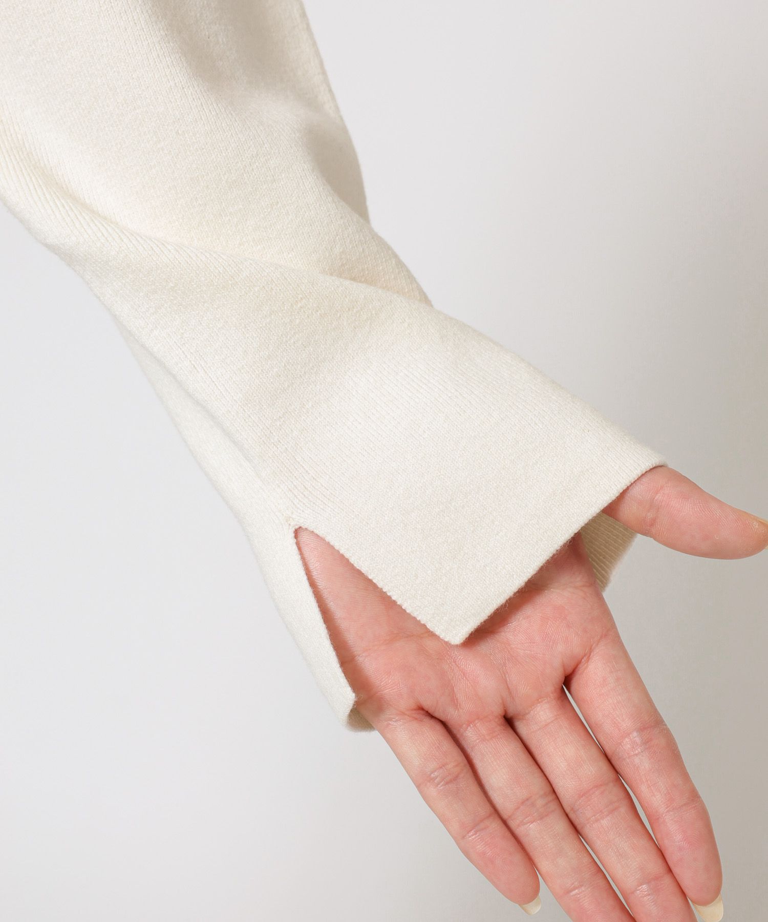 BABYLONE「COWOオフショルプルオーバー」|ニット・セーター|