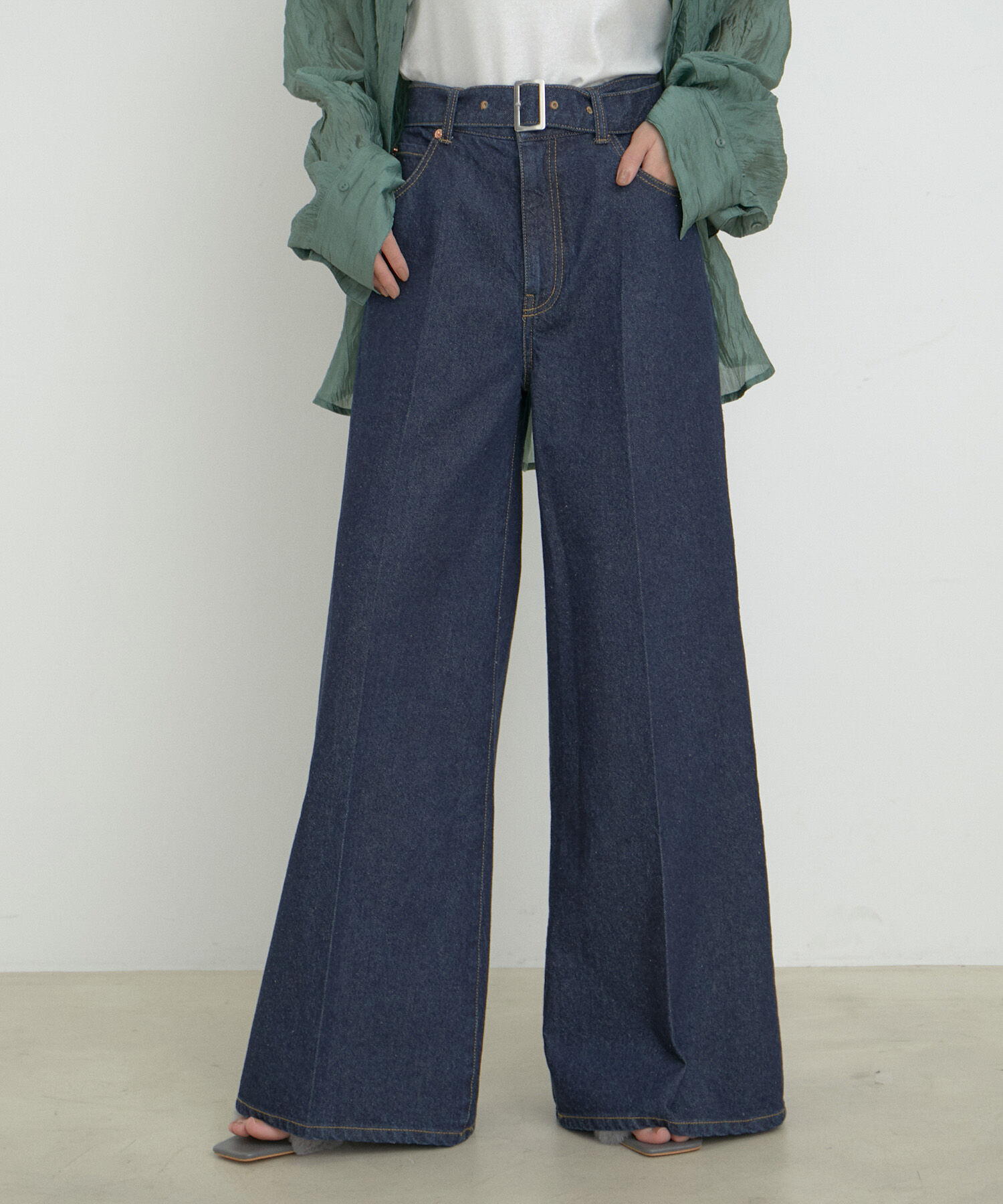 VIS「【洗える】センタープレスワイドデニム」|デニム|