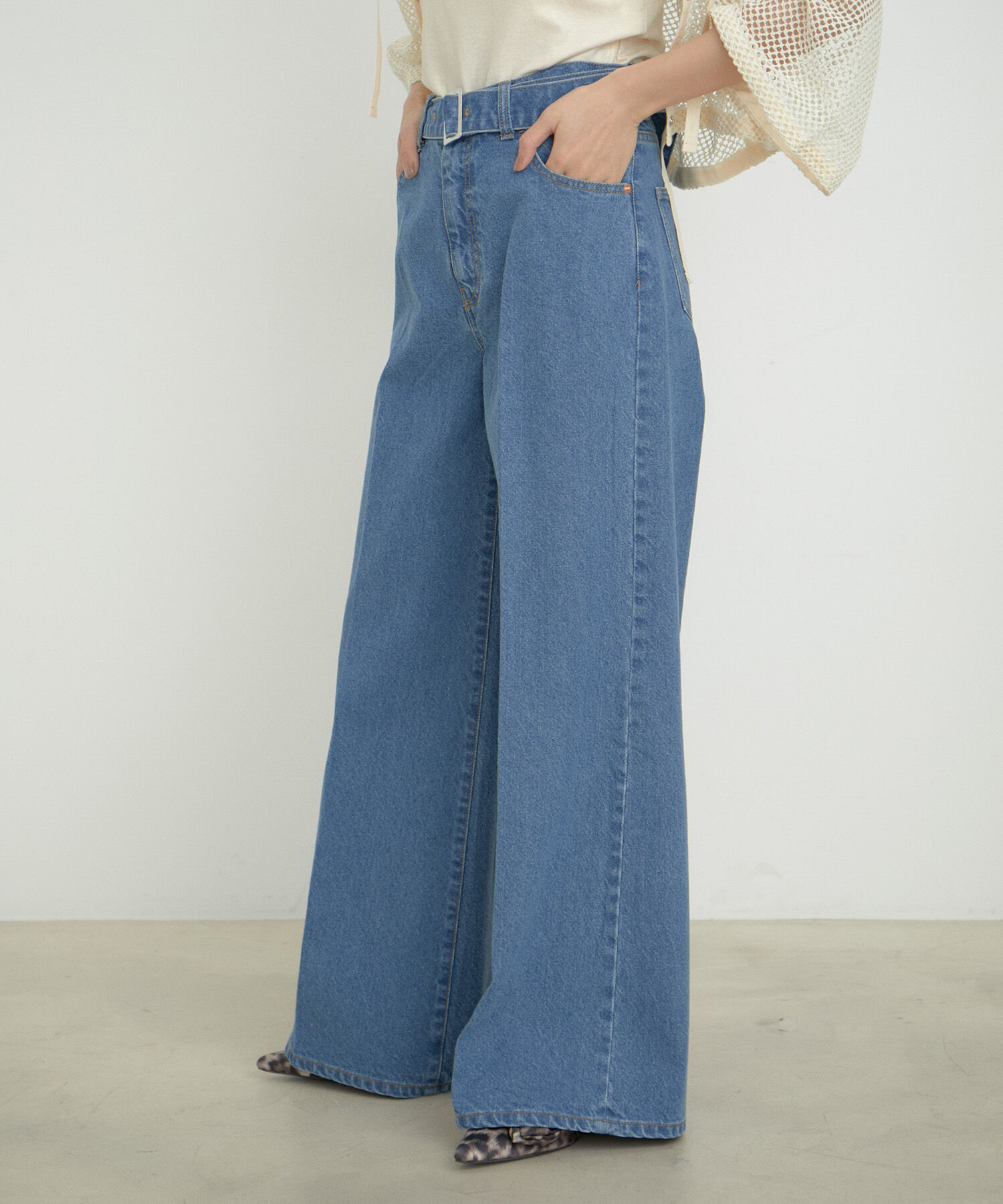 VIS「【洗える】センタープレスワイドデニム」|デニム|