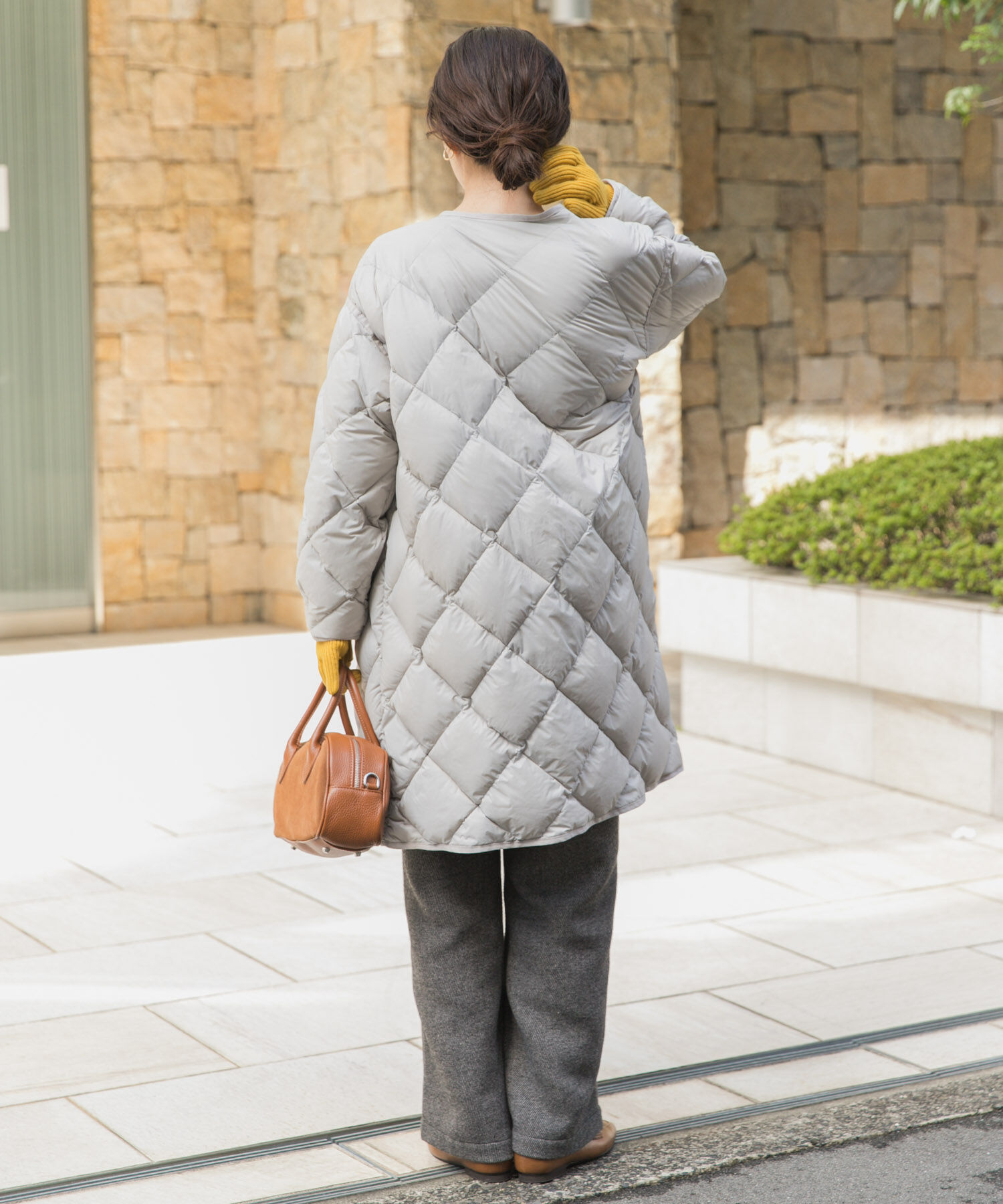 URBAN RESEARCH DOORS「ライトダウンキルトロングコート」|ノーカラーコート|