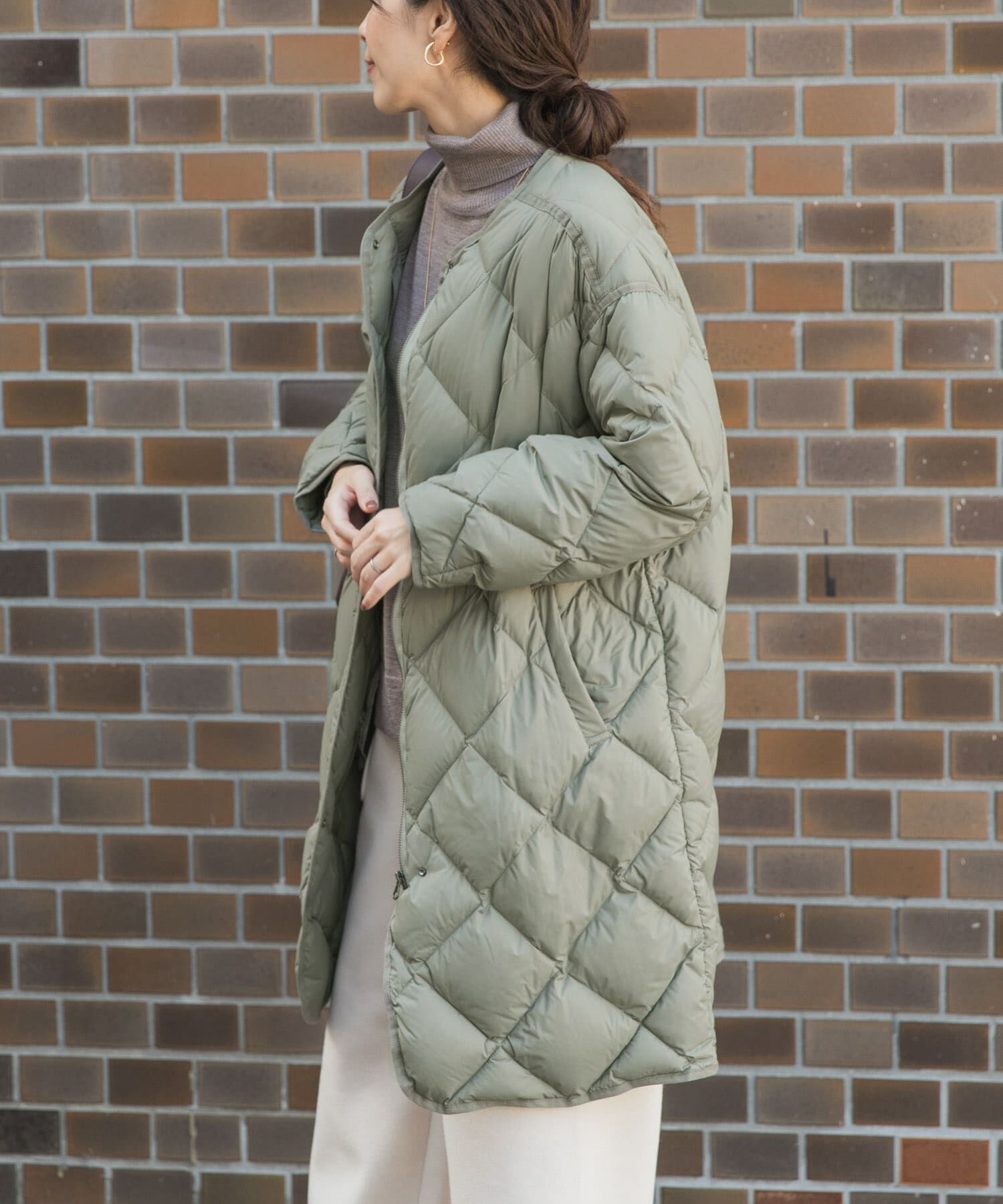 URBAN RESEARCH DOORS「ライトダウンキルトロングコート」|ノーカラーコート|