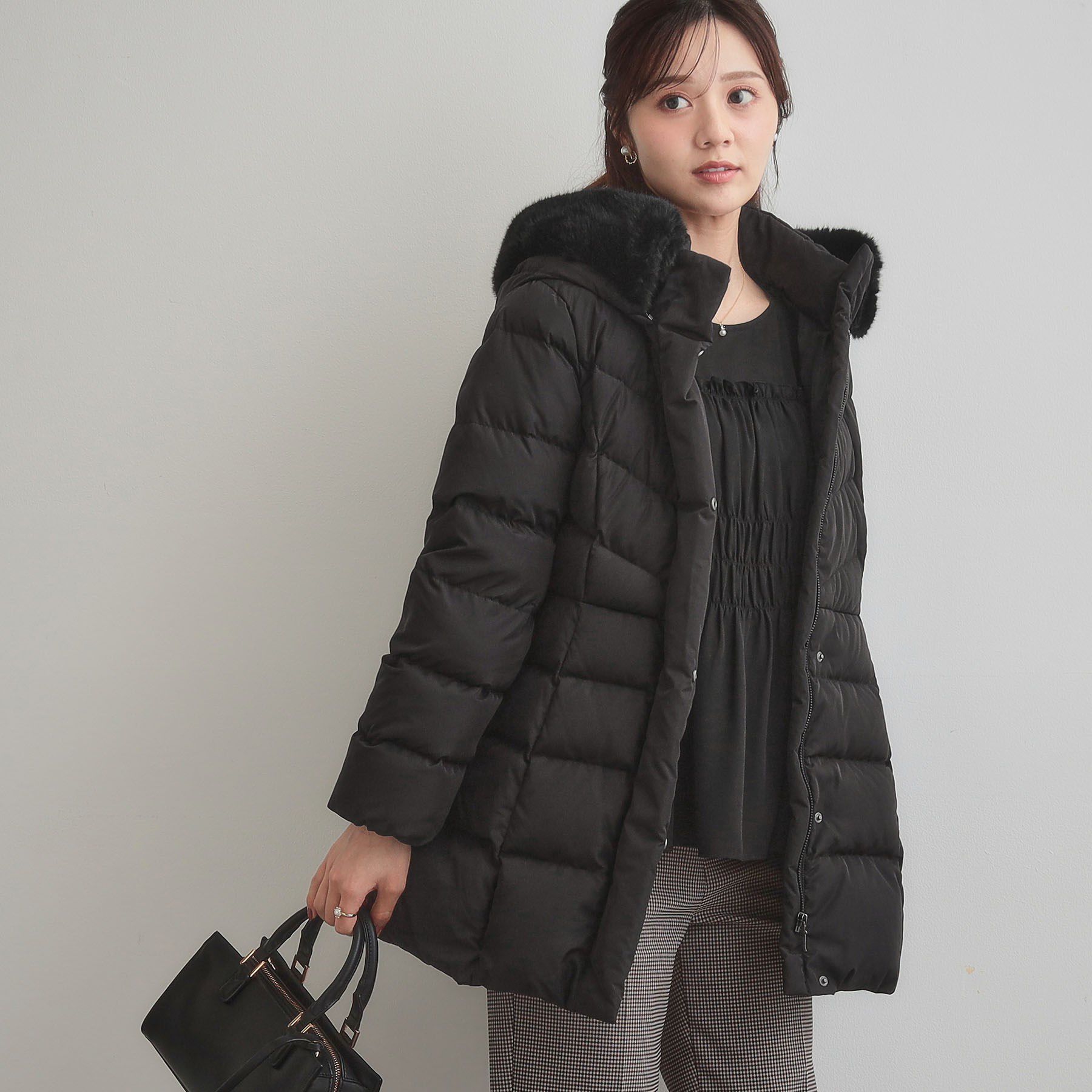 Couture broach「【2WAY・ベルト付き】フードフェイクファー ミドル丈ダウンコート」|ダウン|