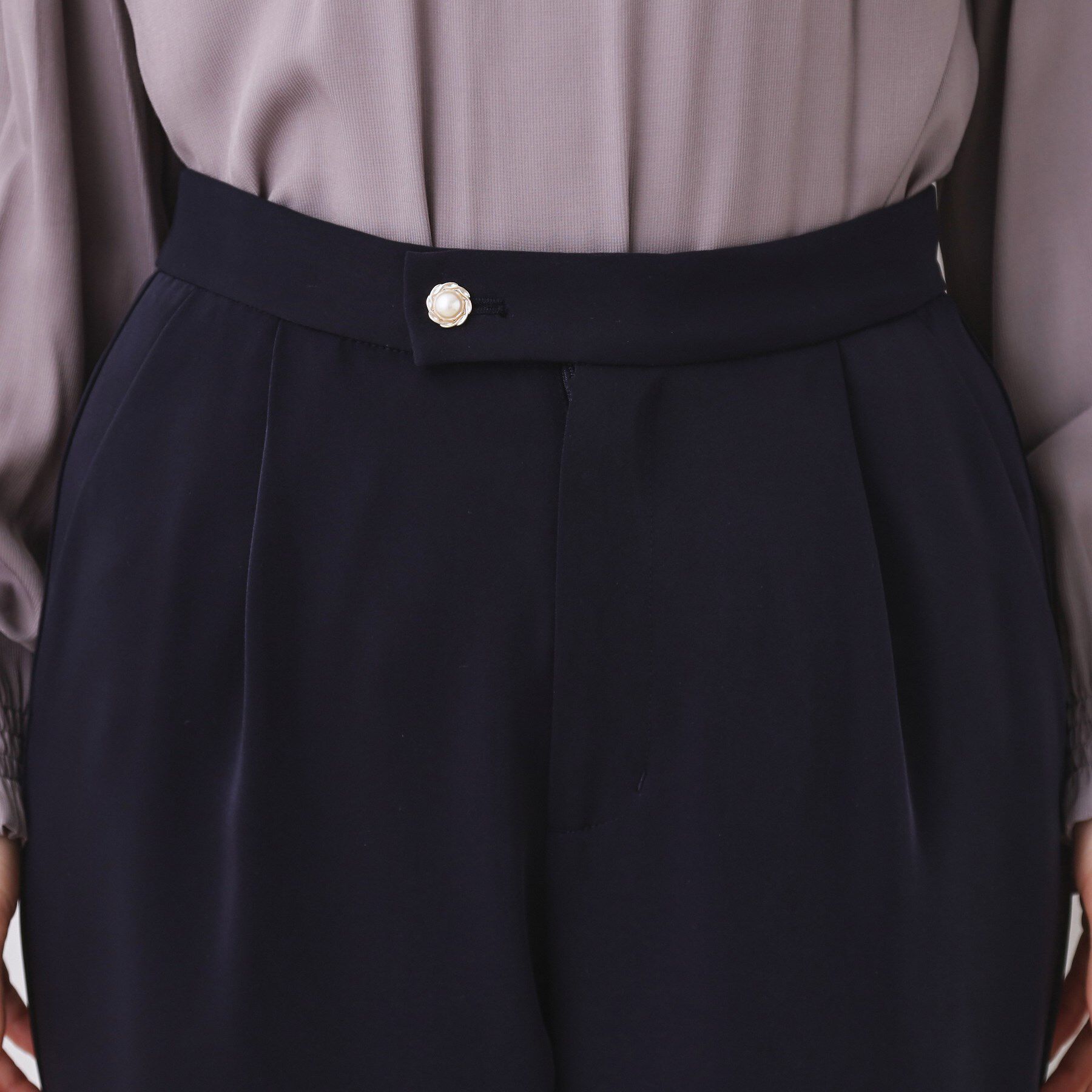 Couture broach「パール調釦テーパードパンツ」|その他|