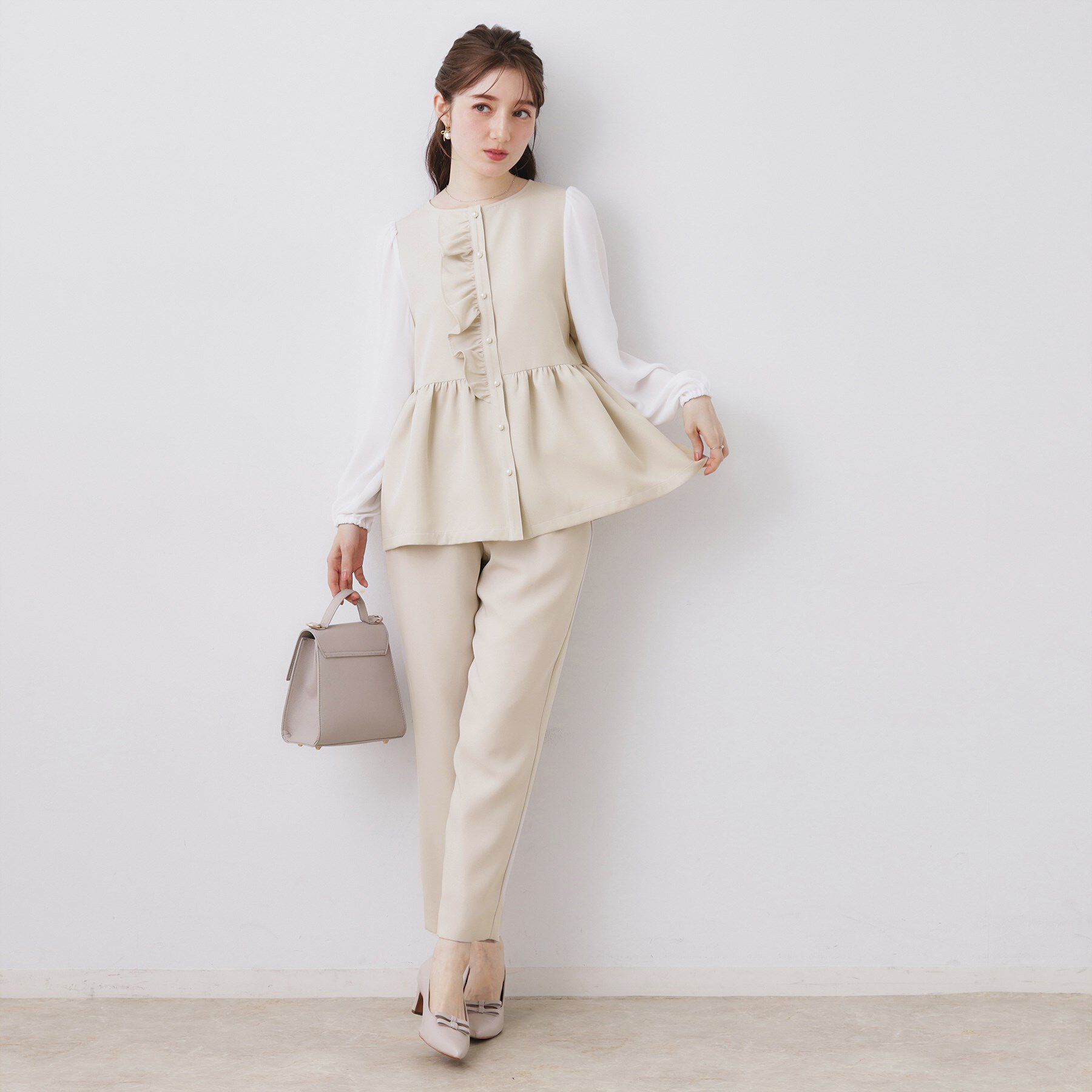 Couture broach「パール調釦テーパードパンツ」|その他|