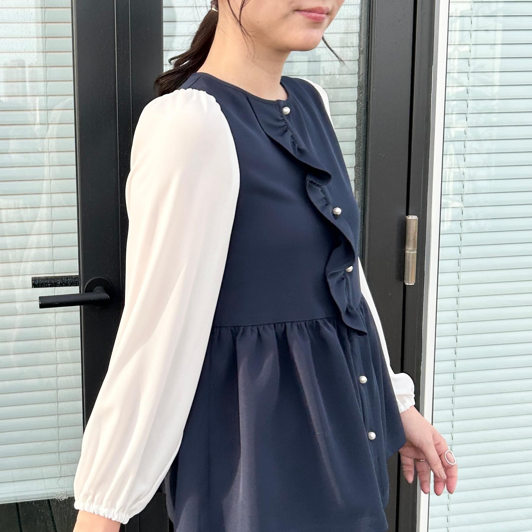 Couture broach「【ハレの日・通勤】フリルドッキング ペプラムブラウス」|シャツ・ブラウス|