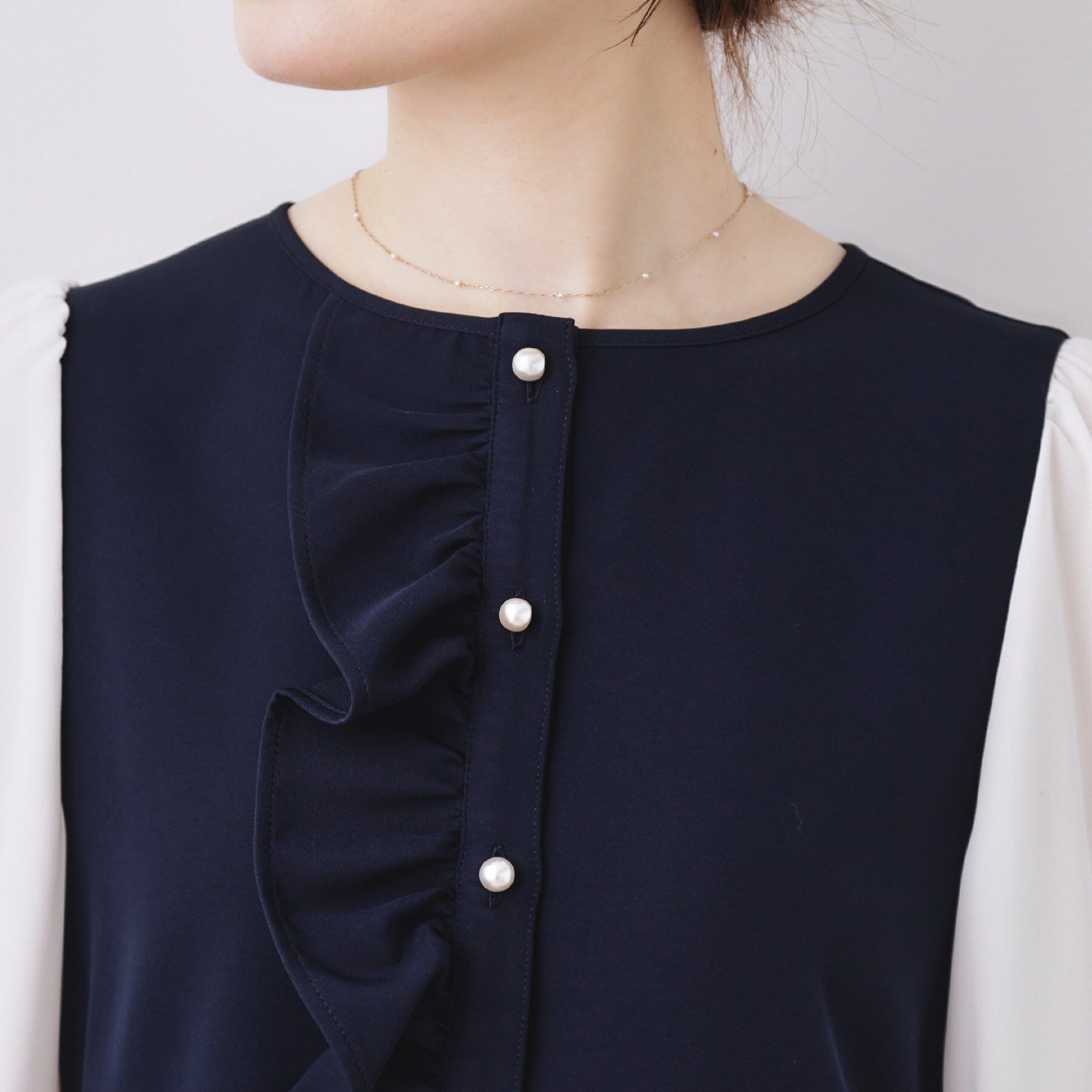 Couture broach「【ハレの日・通勤】フリルドッキング ペプラムブラウス」|シャツ・ブラウス|