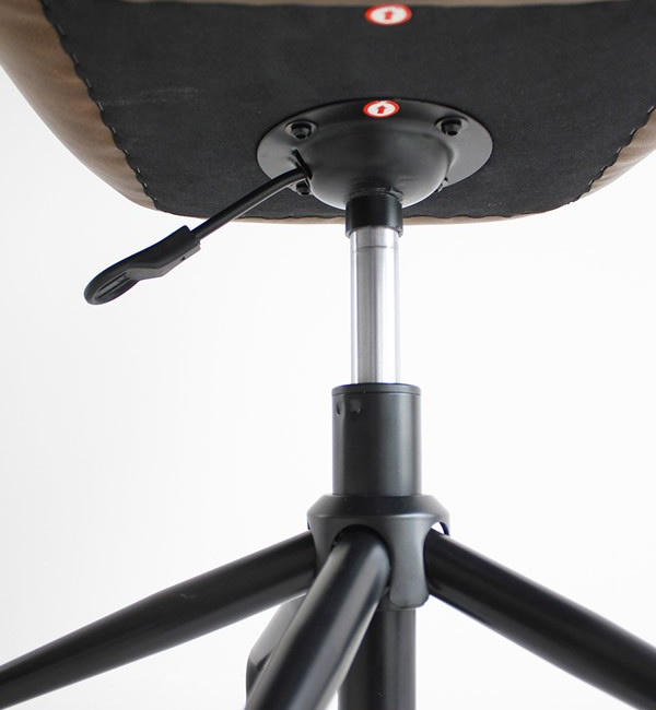 B-COMPANY「キャスター付 デスクチェア」|その他|