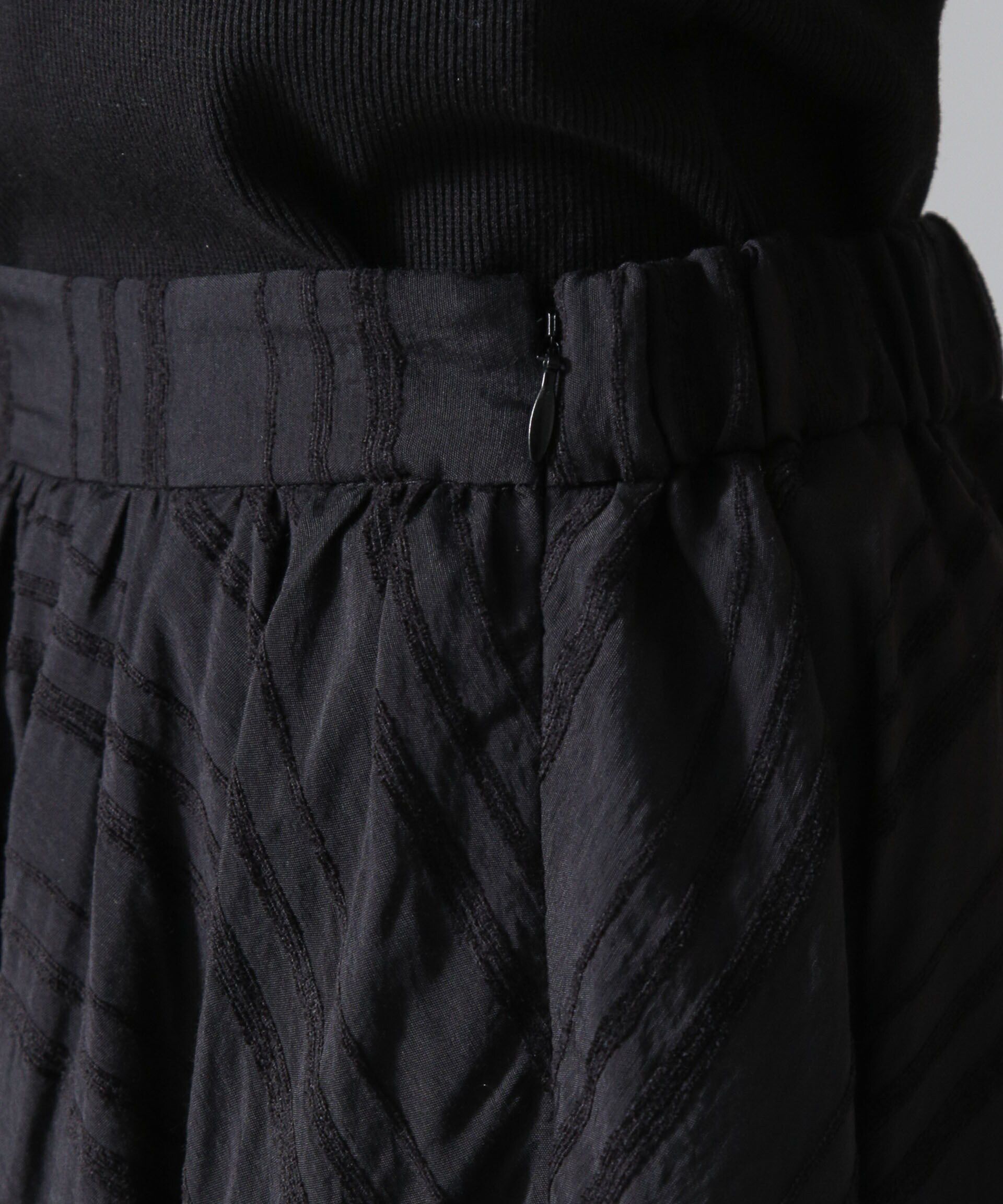 nano･universe「マルチボーダータックディティールスカート」|スカート|