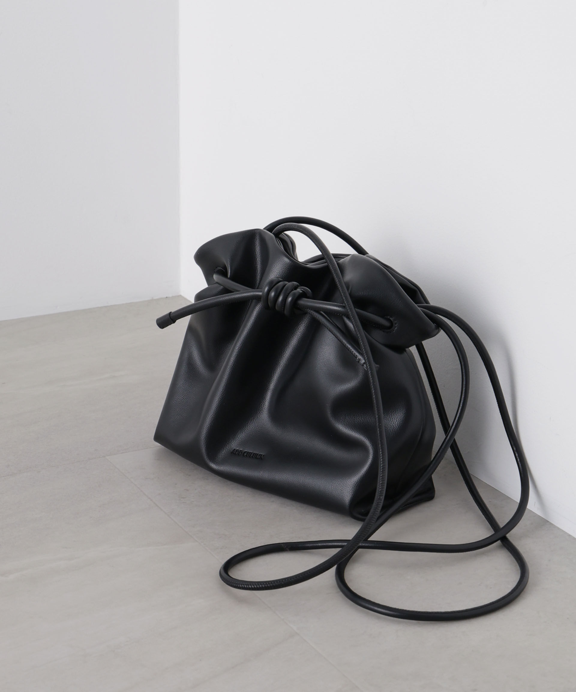 nano･universe「ADD CULUMN/MORPH LONG SHLD」|ショルダー・メッセンジャー|ブラック