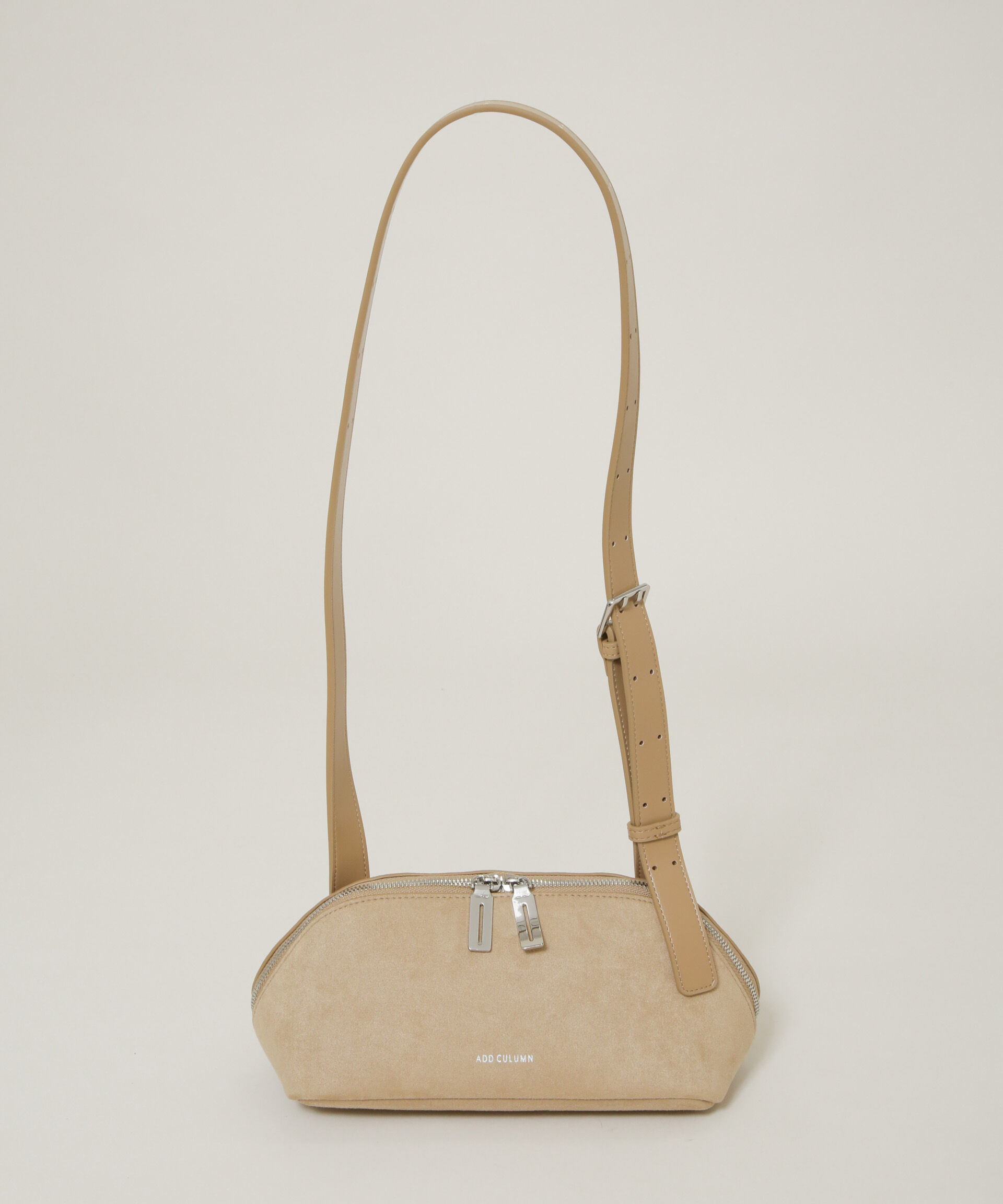 nano･universe「ADD CULUMN/FIGRE BODYBAG SUEDE」|ショルダー・メッセンジャー|ベージュ